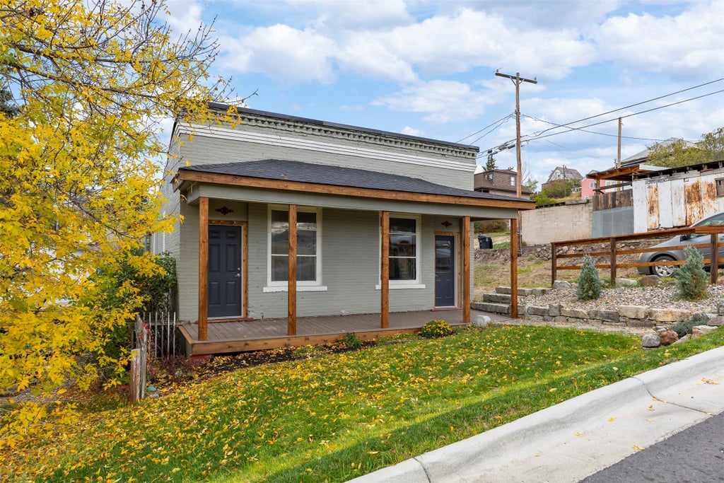 Photo of 521 W Copper Street, Butte, MT 59701 (MLS # 30079240)