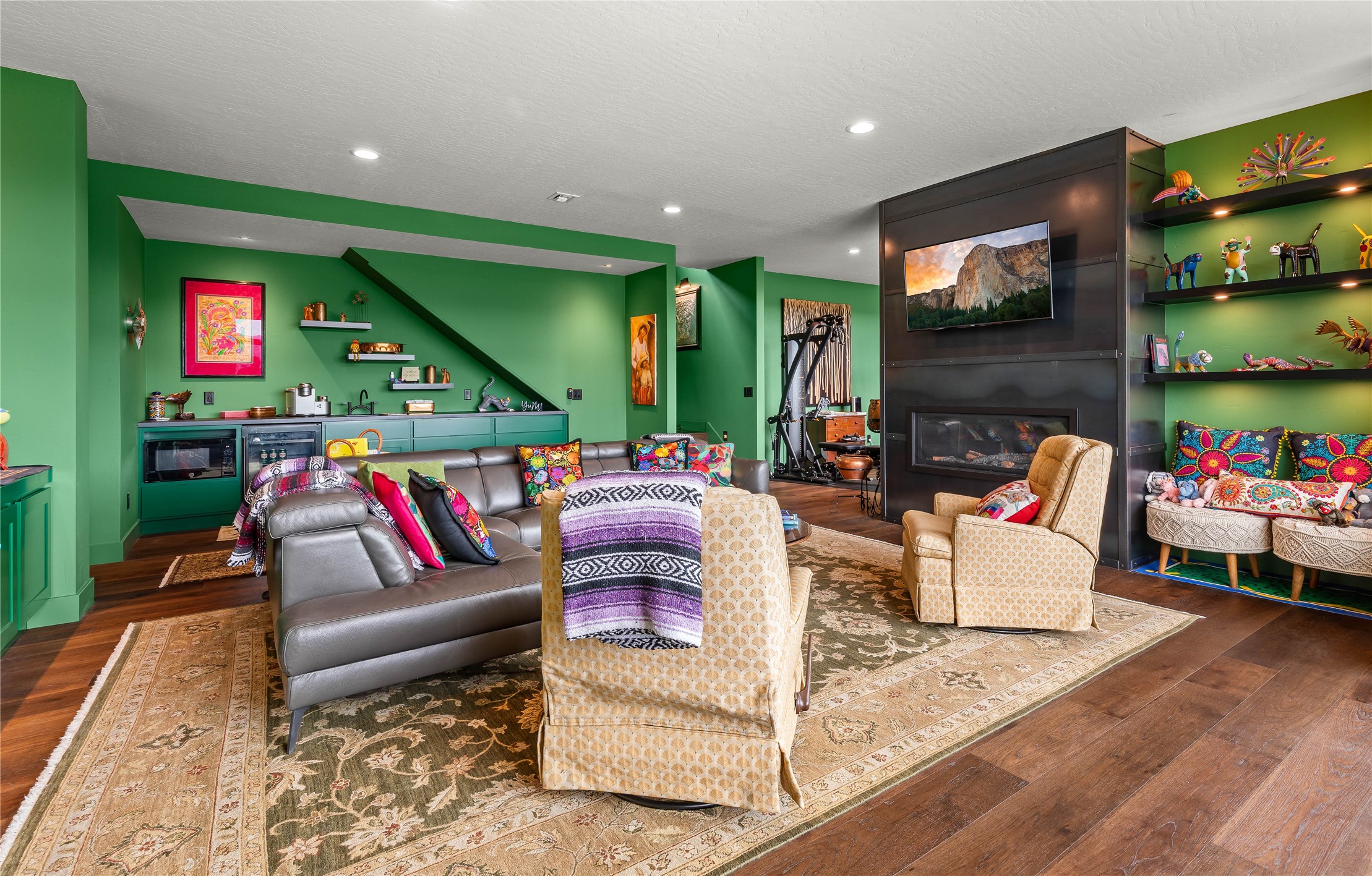 Anaconda, Montana 59711, United States, 4 Bedrooms Bedrooms, ,4 BathroomsBathrooms,Residential,Pending,184590