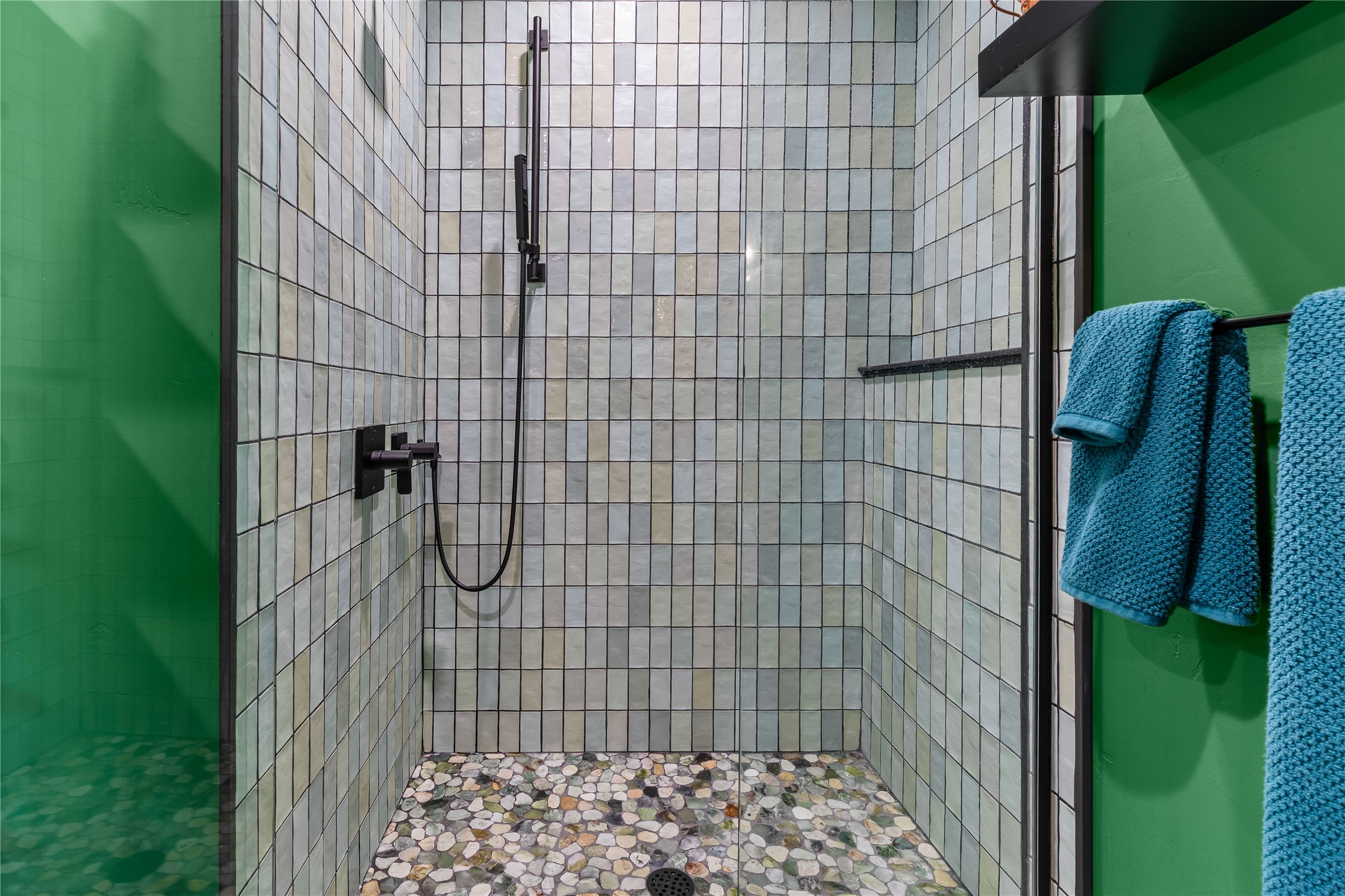 Anaconda, Montana 59711, United States, 4 Bedrooms Bedrooms, ,4 BathroomsBathrooms,Residential,Pending,184590