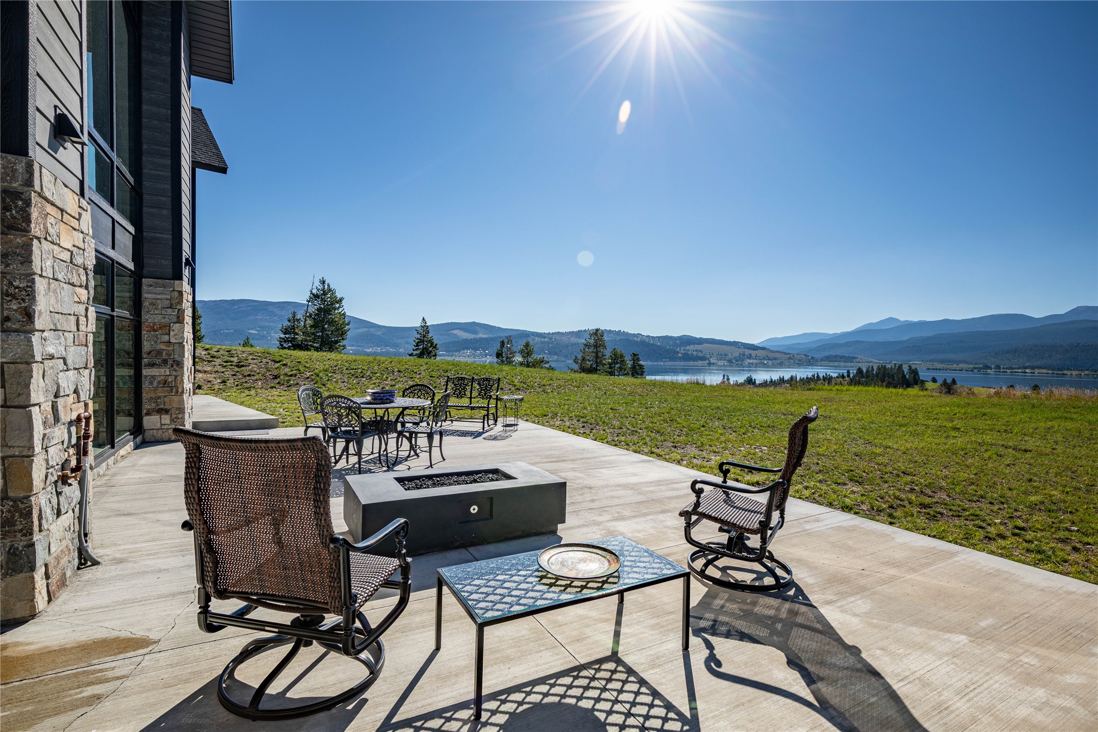 Anaconda, Montana 59711, United States, 4 Bedrooms Bedrooms, ,4 BathroomsBathrooms,Residential,Pending,184590