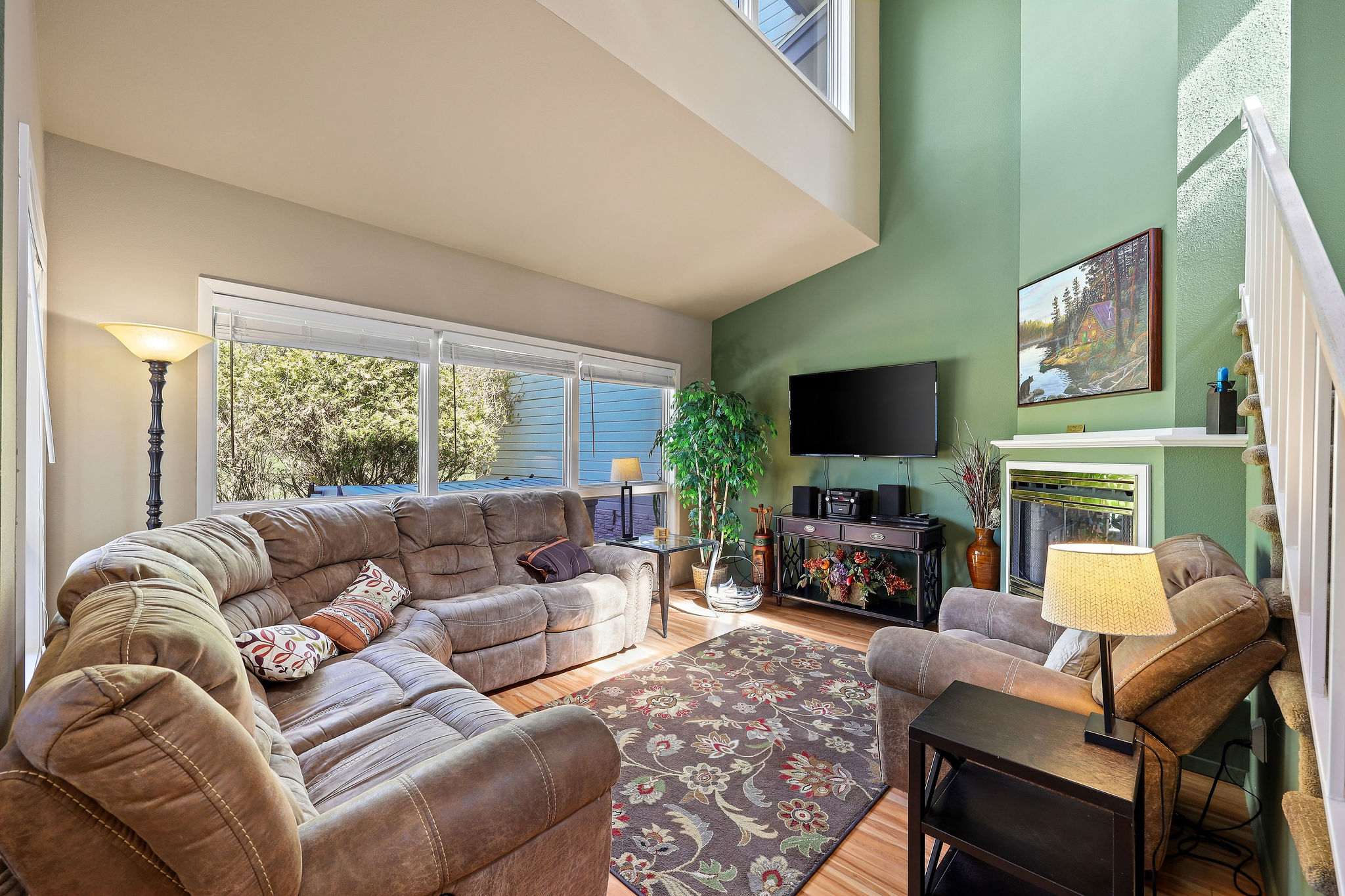 103 Spy Glass Hill Way