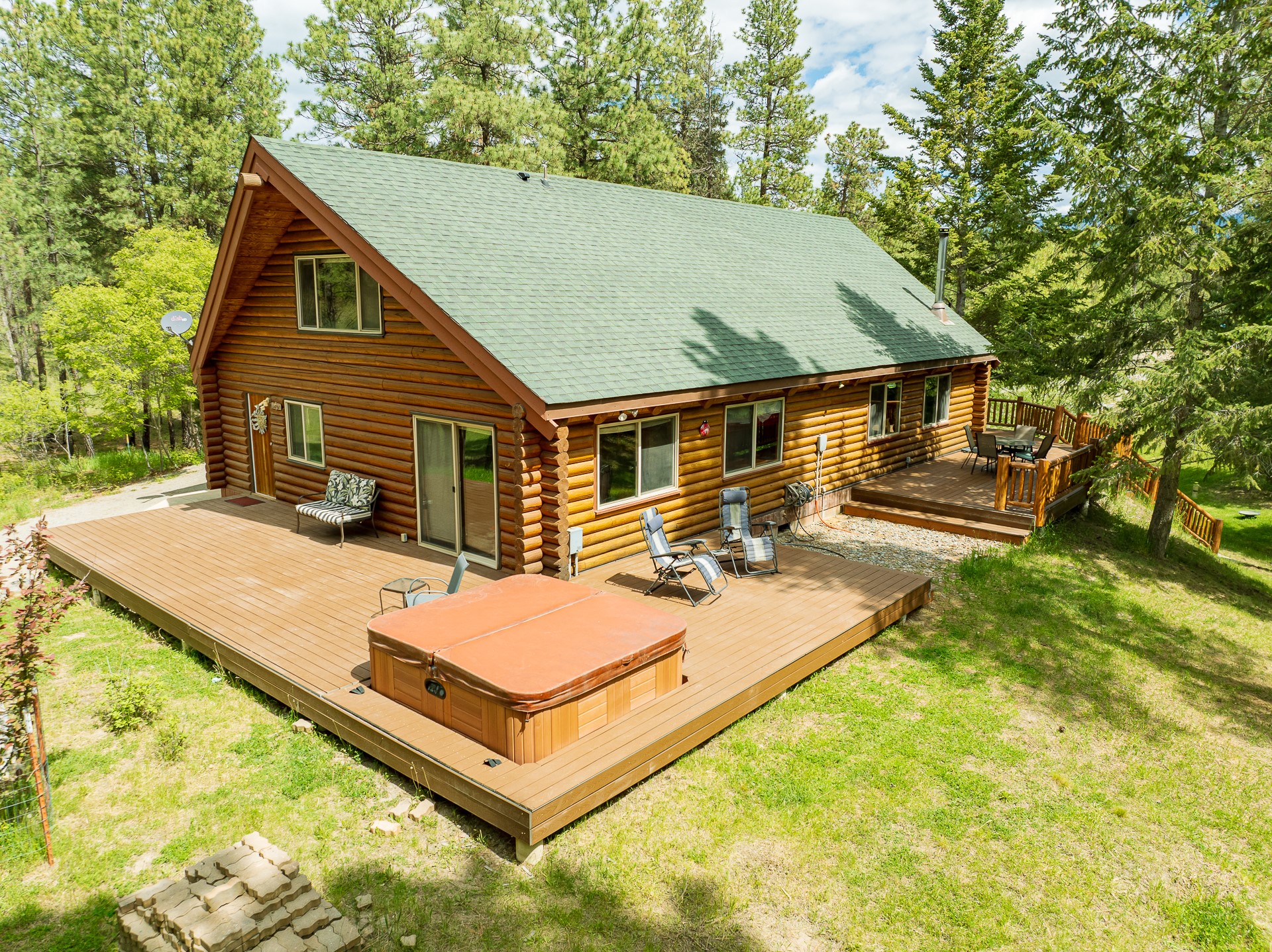 5228 Sophie Lake Road