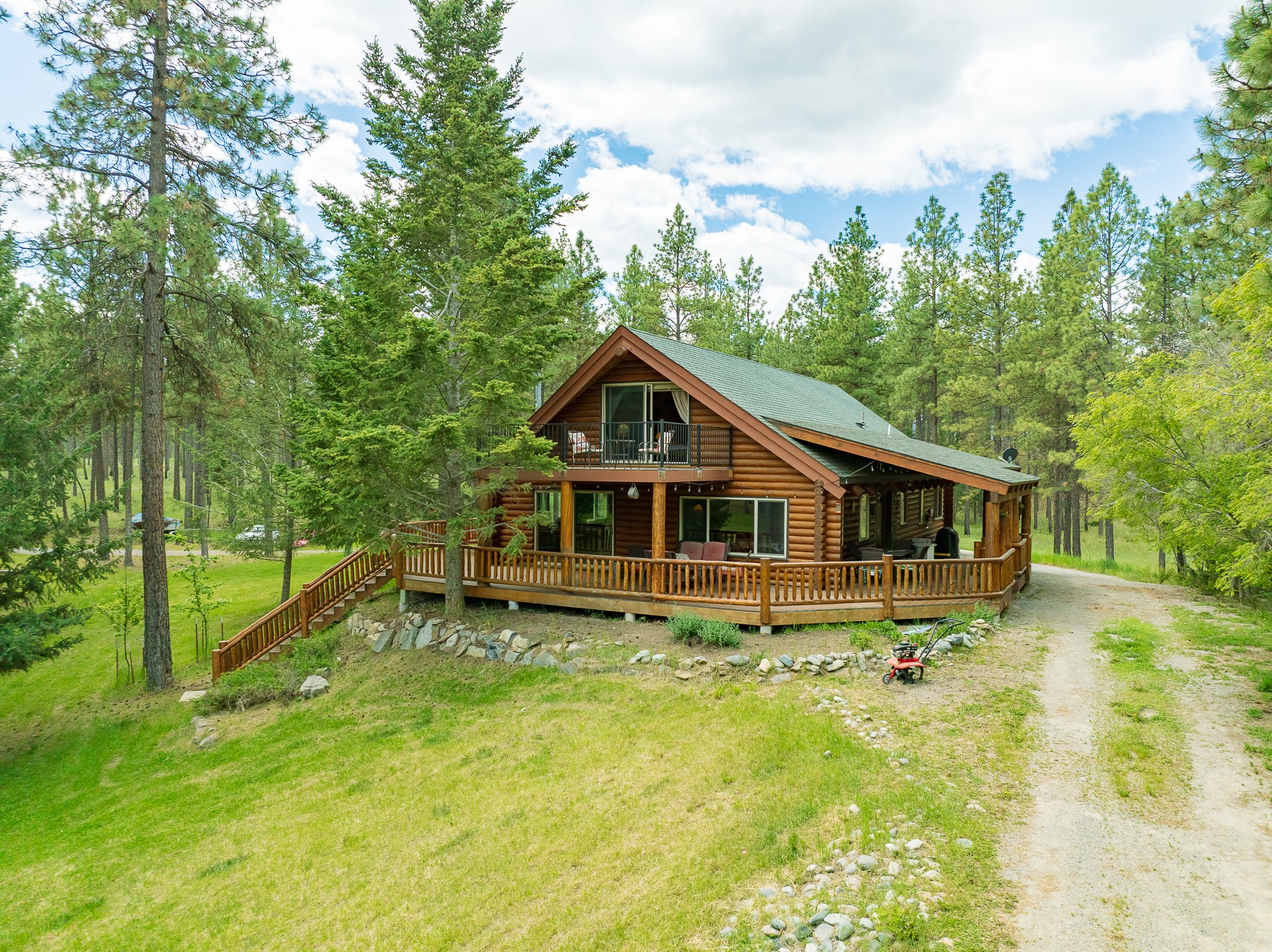 5228 Sophie Lake Road