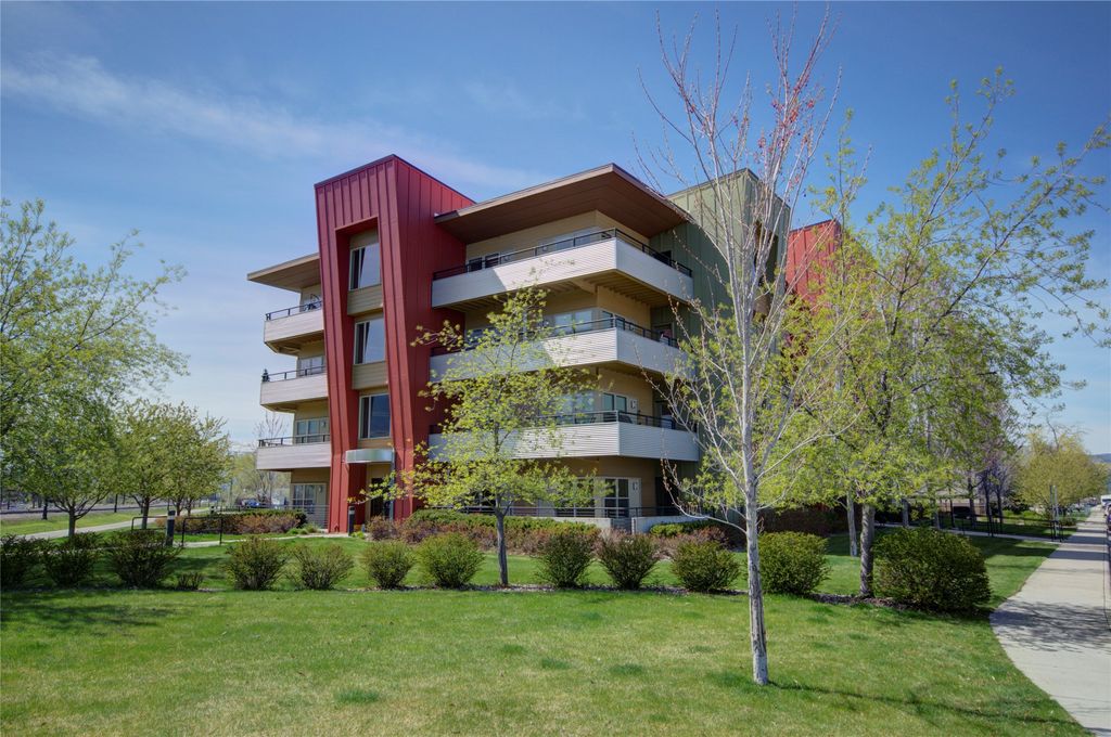 Photo of 2101 Dearborn Avenue #25, Missoula, MT 59801 (MLS # 30069103)