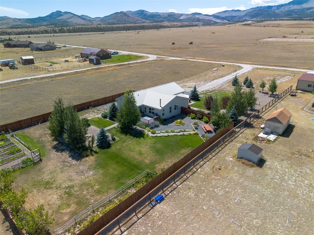 Photo of 30 Nez Perce Trail, Townsend, MT 59644 (MLS # 30069717)
