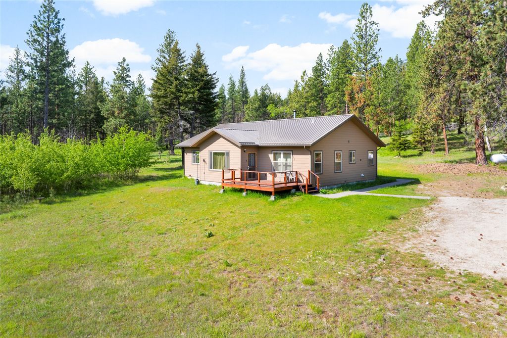 Photo of 1112 Judd Creek Hollow, Hamilton, MT 59840 (MLS # 30058442)