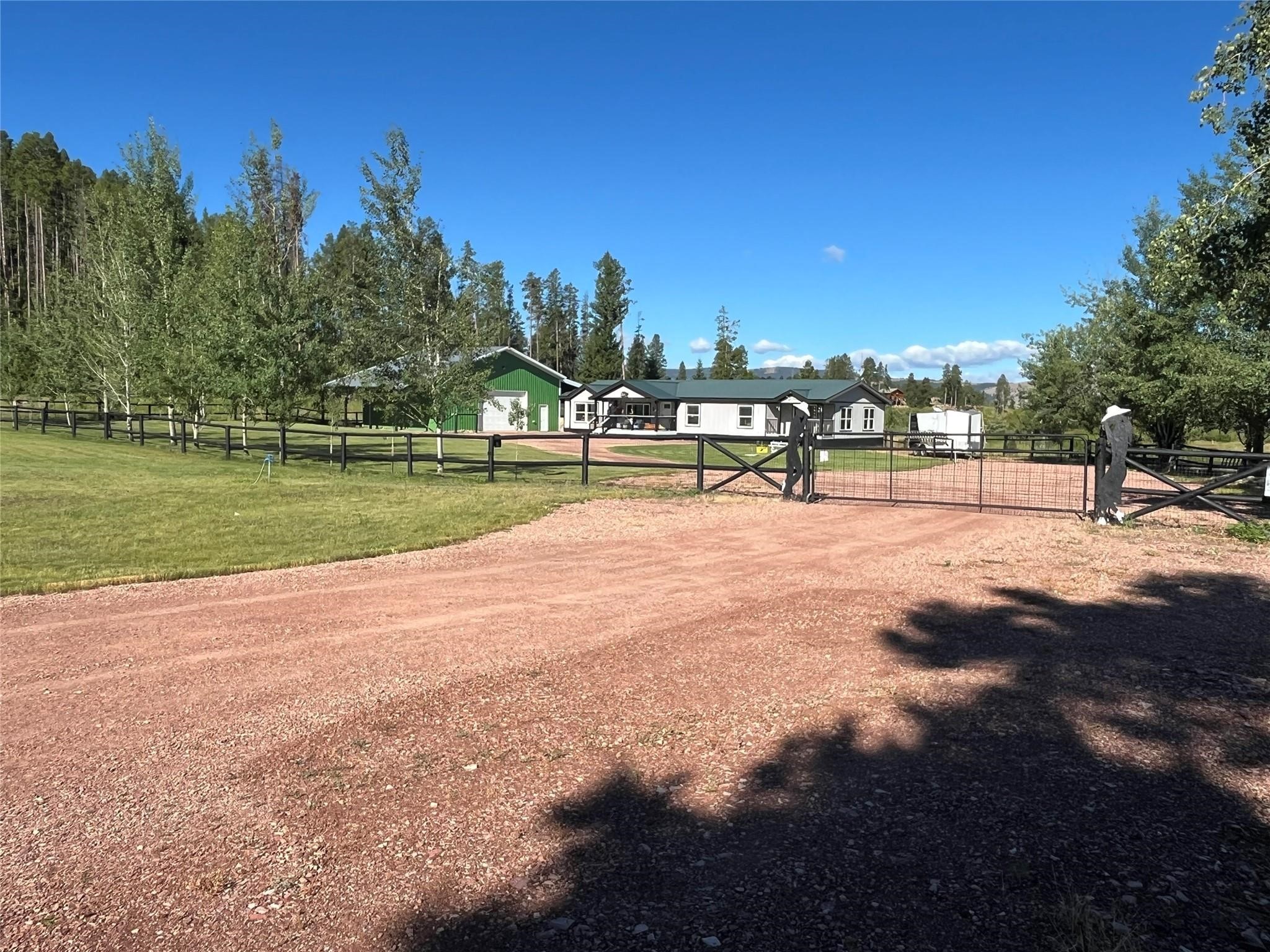5 W Creekside Court