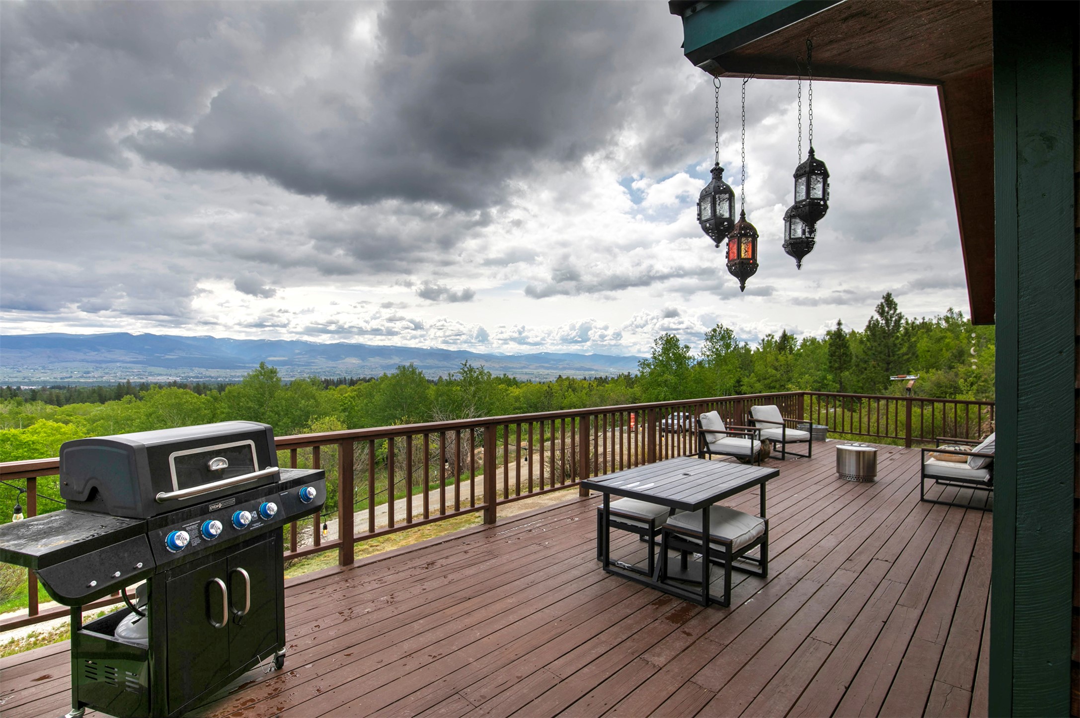 959 W Cow Creek Road