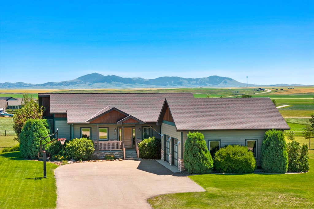 Photo of 77 Limestone Lane, Great Falls, MT 59405 (MLS # 30074650)