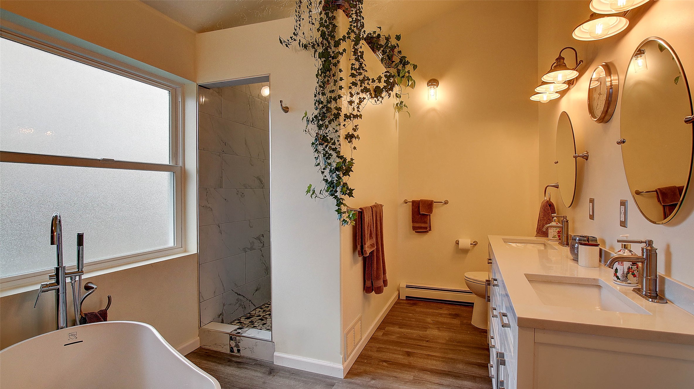 Missoula, Montana 59801, United States, 5 Bedrooms Bedrooms, ,2 BathroomsBathrooms,Residential,Active,256395