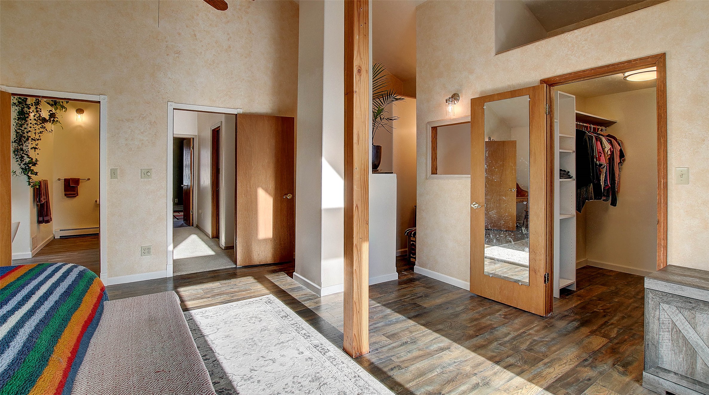 Missoula, Montana 59801, United States, 5 Bedrooms Bedrooms, ,2 BathroomsBathrooms,Residential,Active,256395