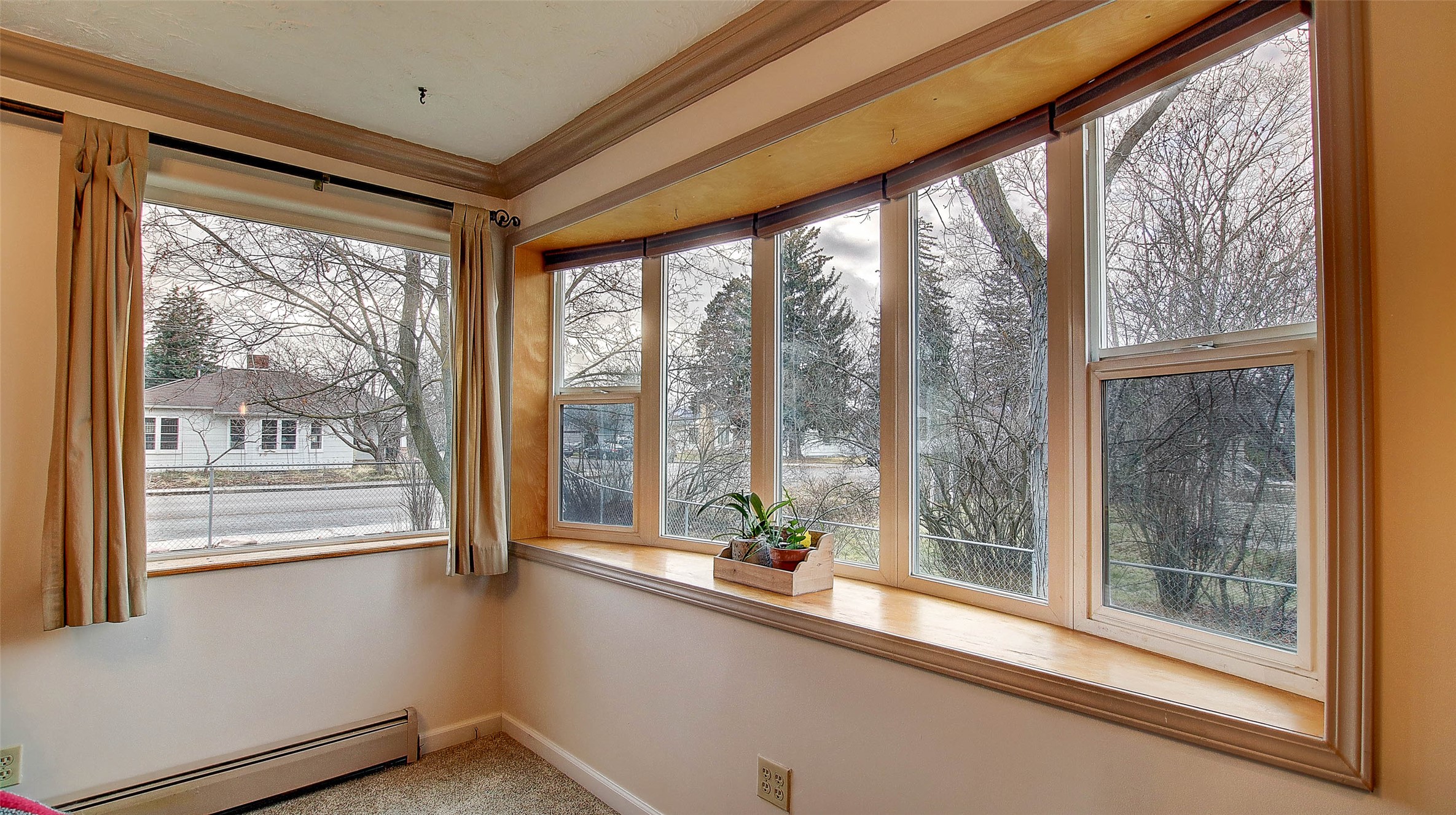 Missoula, Montana 59801, United States, 5 Bedrooms Bedrooms, ,2 BathroomsBathrooms,Residential,Active,256395