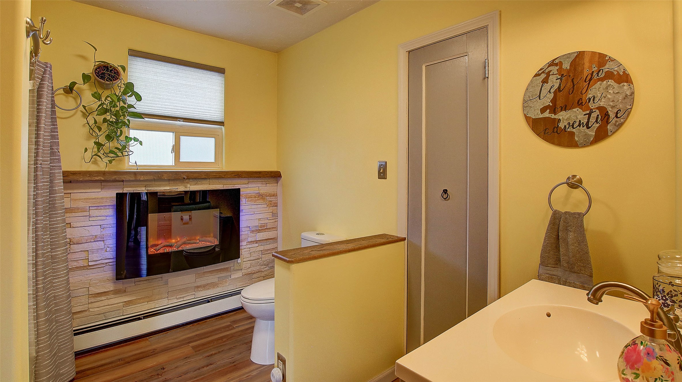 Missoula, Montana 59801, United States, 5 Bedrooms Bedrooms, ,2 BathroomsBathrooms,Residential,Active,256395