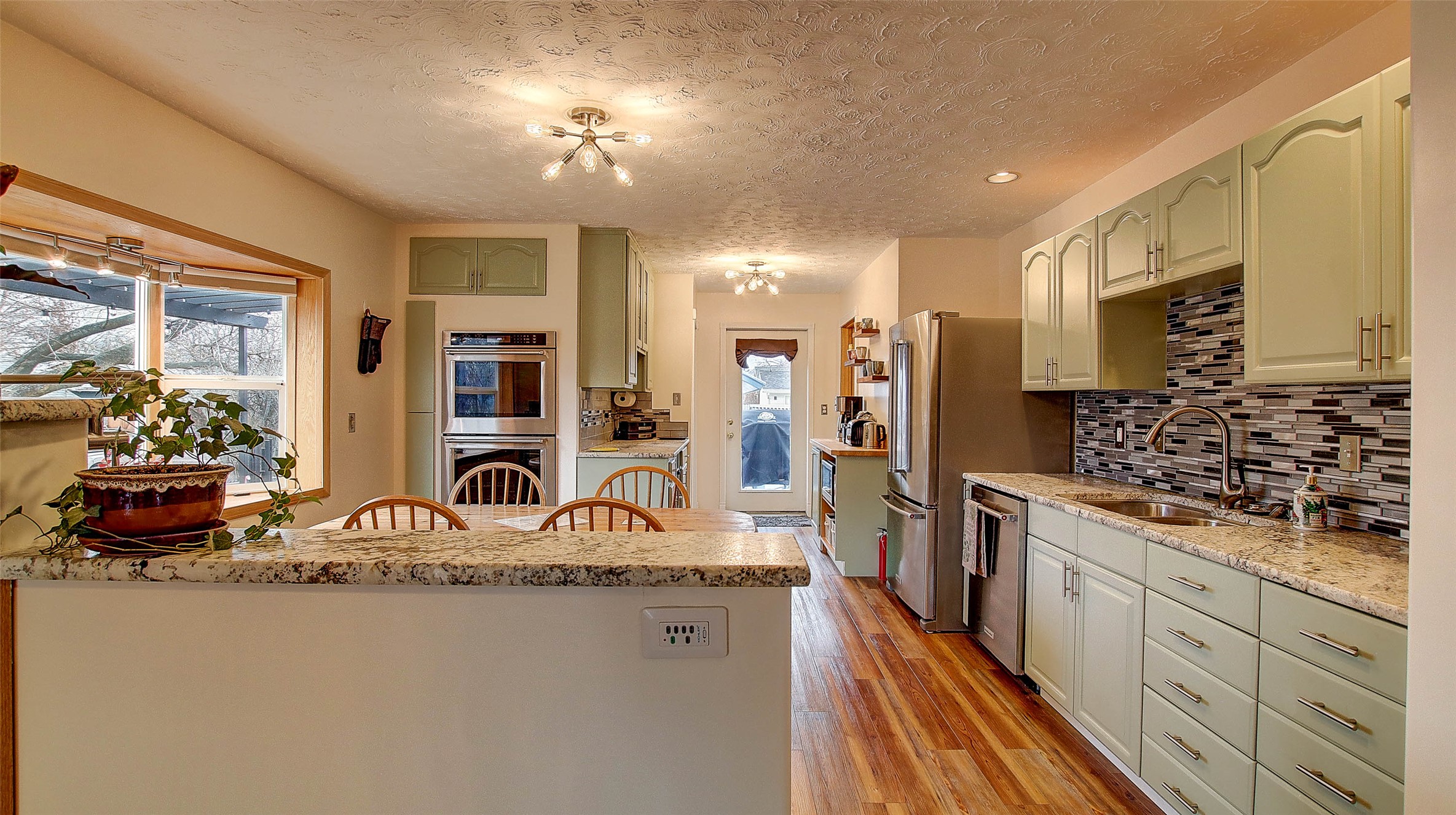 Missoula, Montana 59801, United States, 5 Bedrooms Bedrooms, ,2 BathroomsBathrooms,Residential,Active,256395