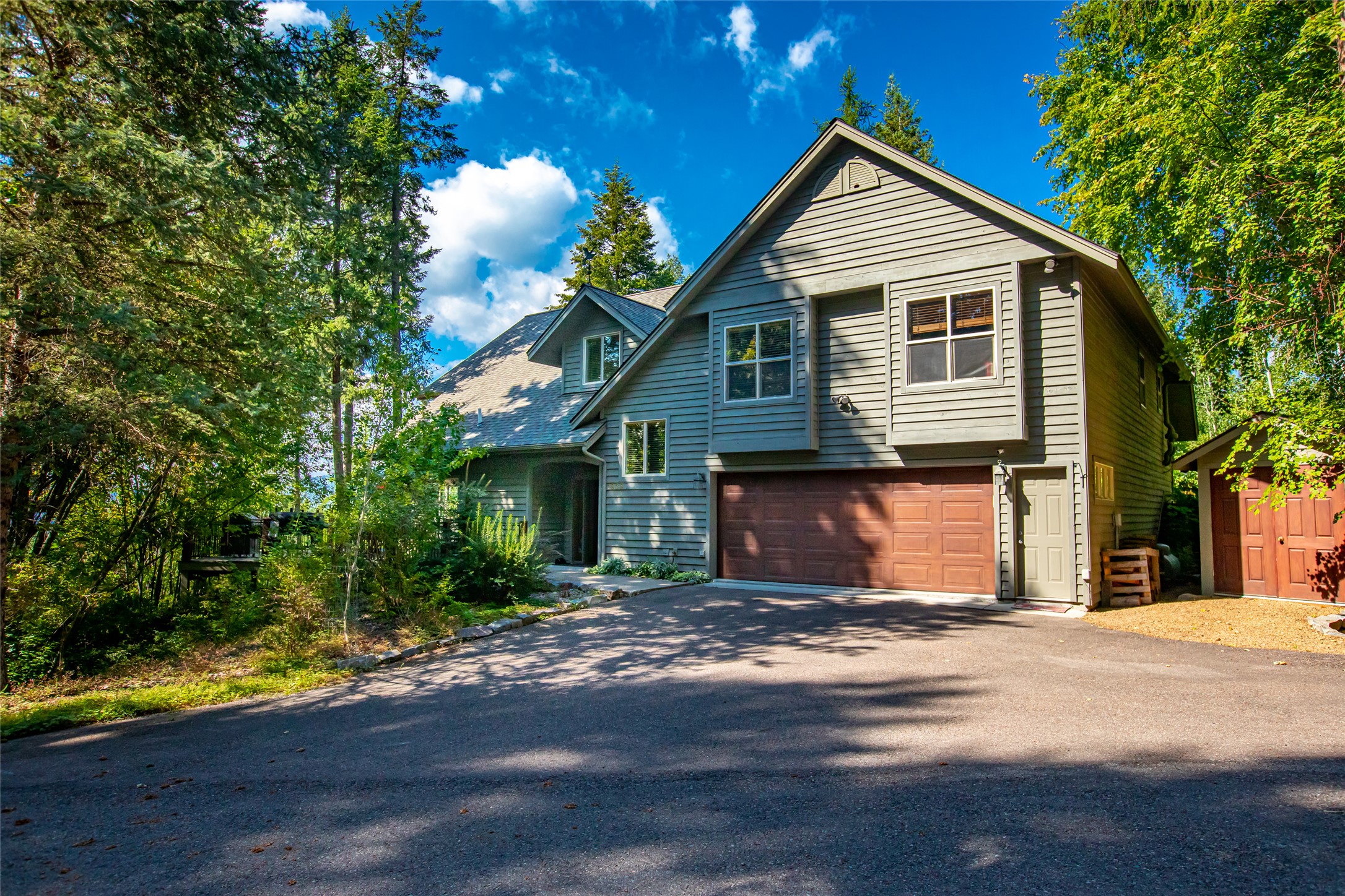 1939 Suncrest Drive