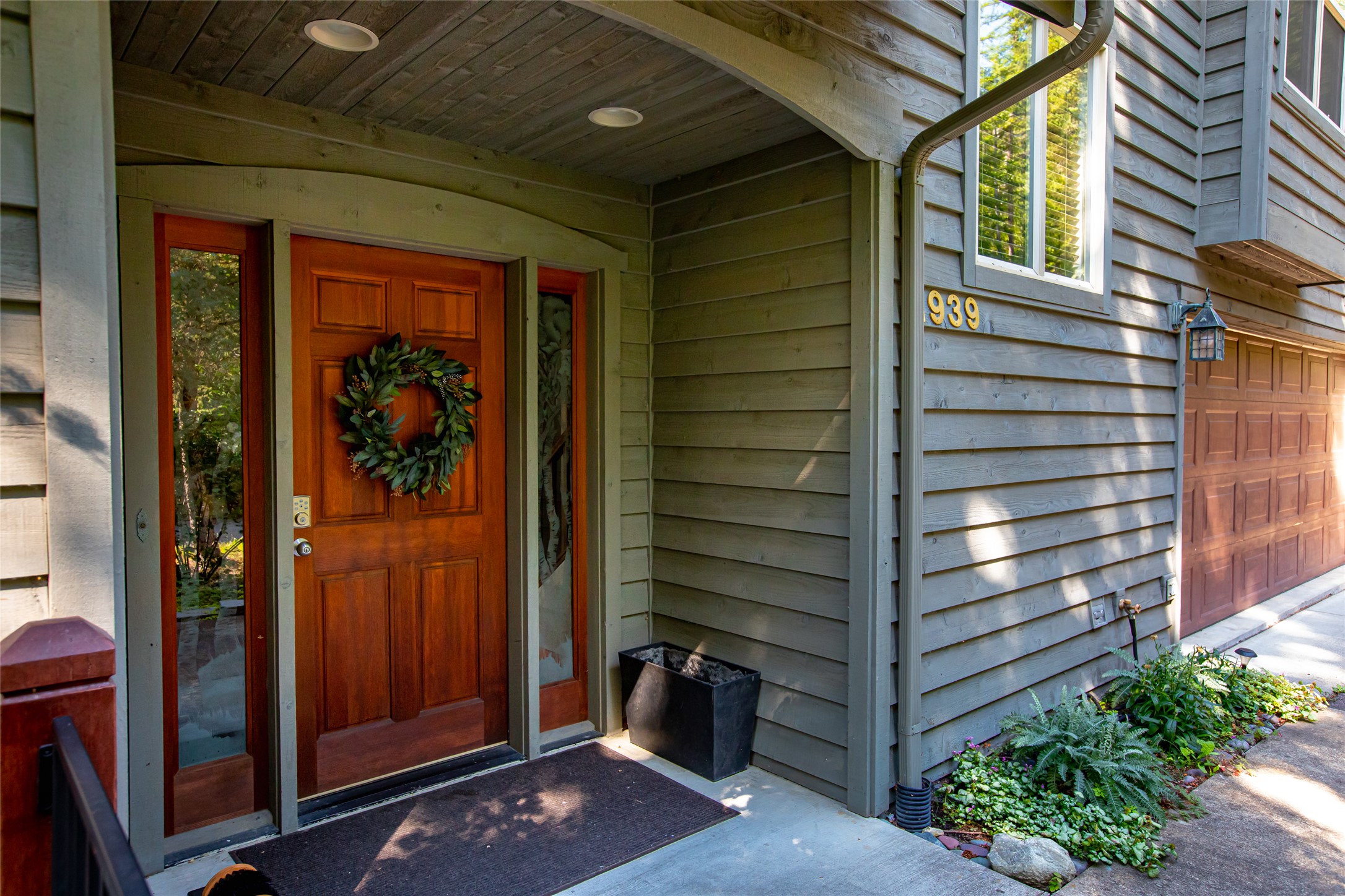 1939 Suncrest Drive