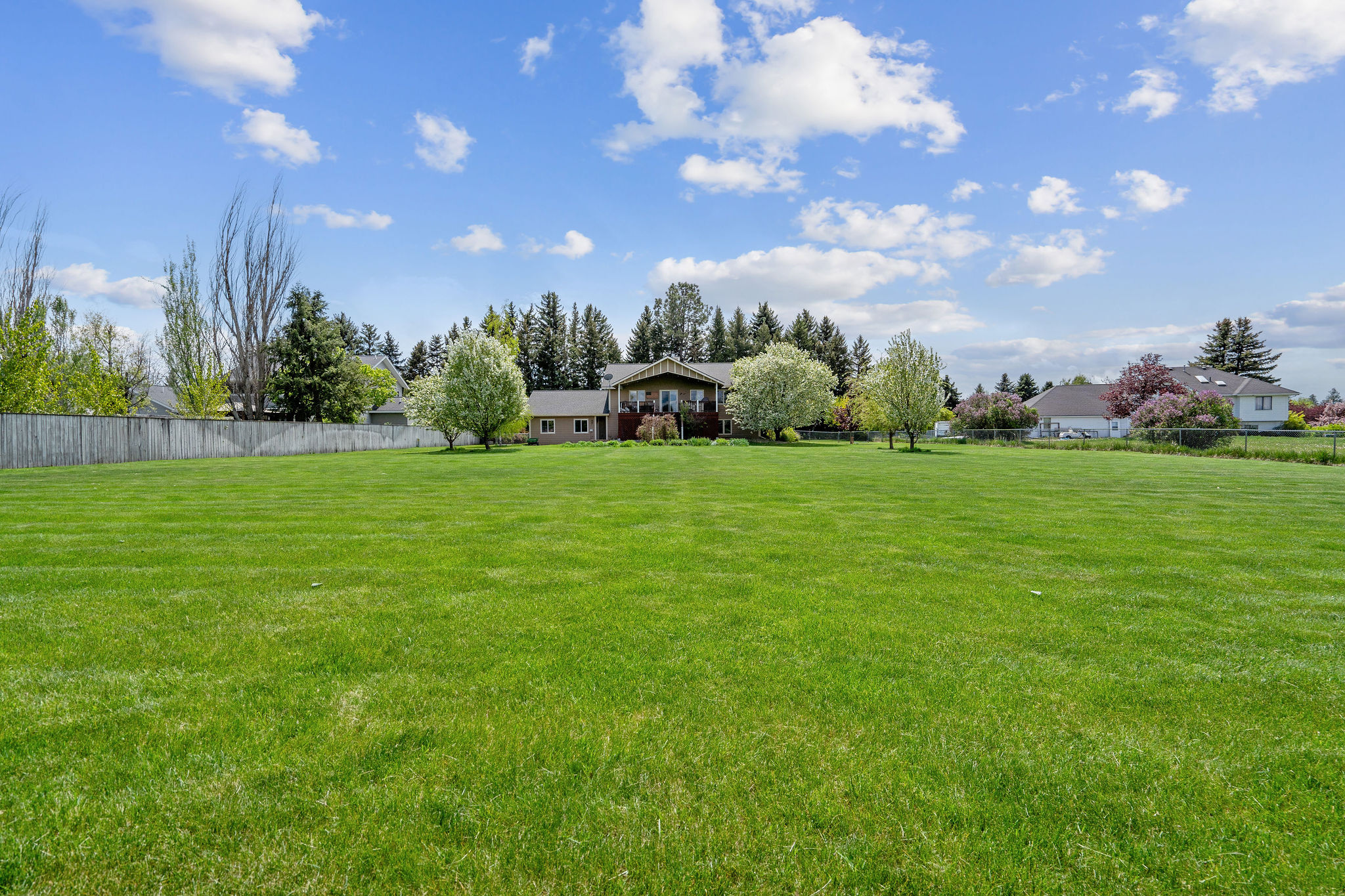 515 Country Way