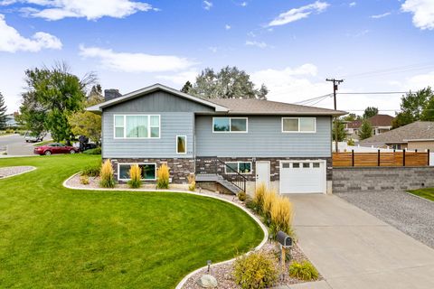 Photo of 901 34th Avenue NE, Great Falls, MT 59404 (MLS # 30061212)