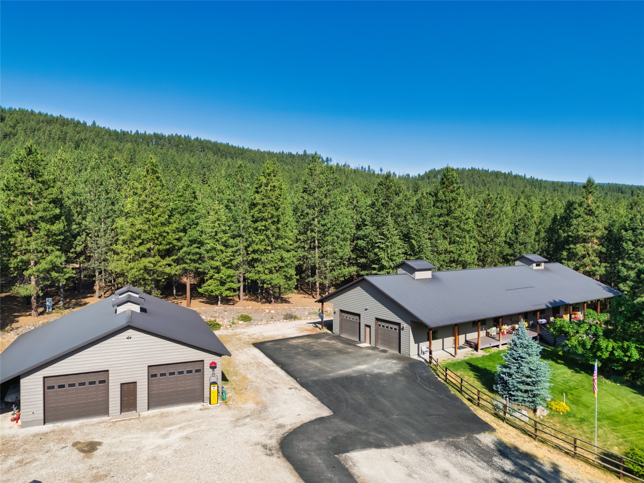 3359 McIntosh Lane