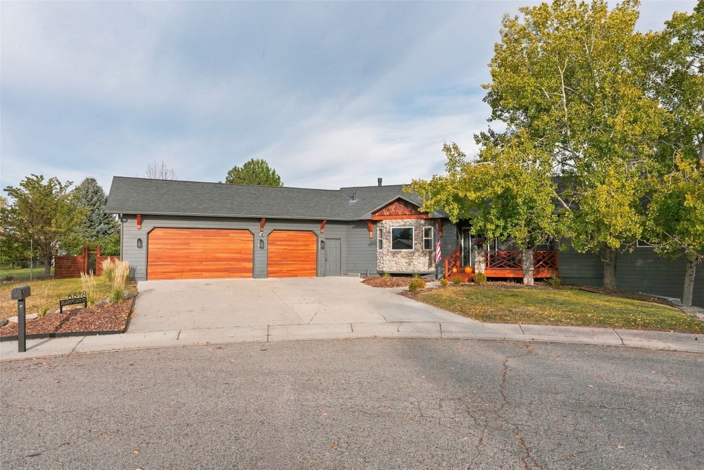 Photo of 6618 Southpointe Court, Missoula, MT 59803 (MLS # 30079325)