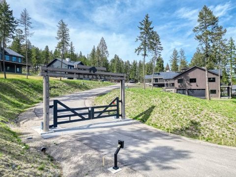 123 Blacktail Loop Lakeside MT 59922