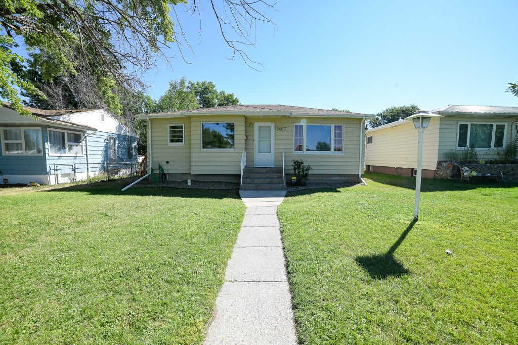 Photo of 1407 High Street, Great Falls, MT 59405 (MLS # 30077872)