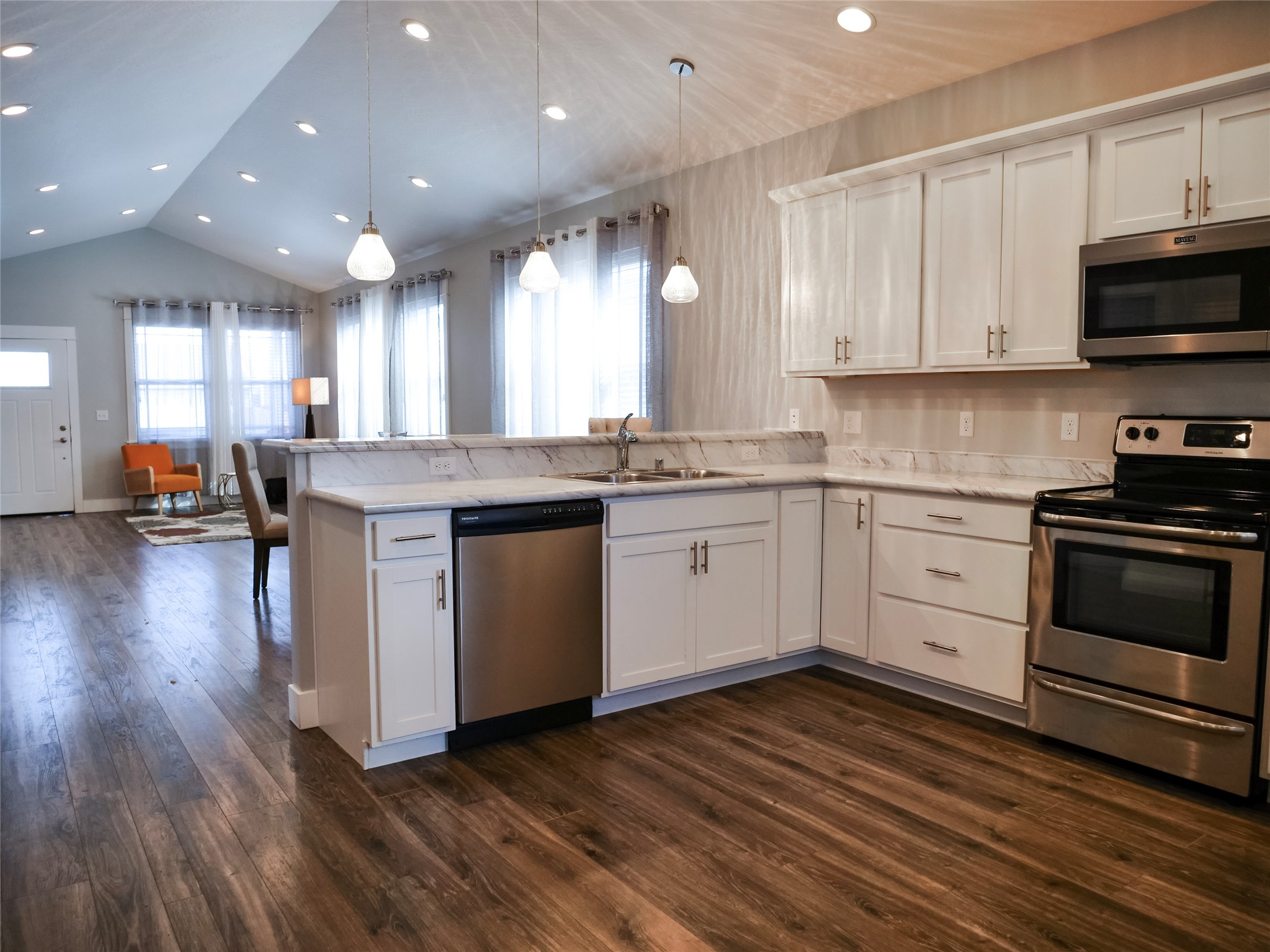 2421 Half Hitch Drive