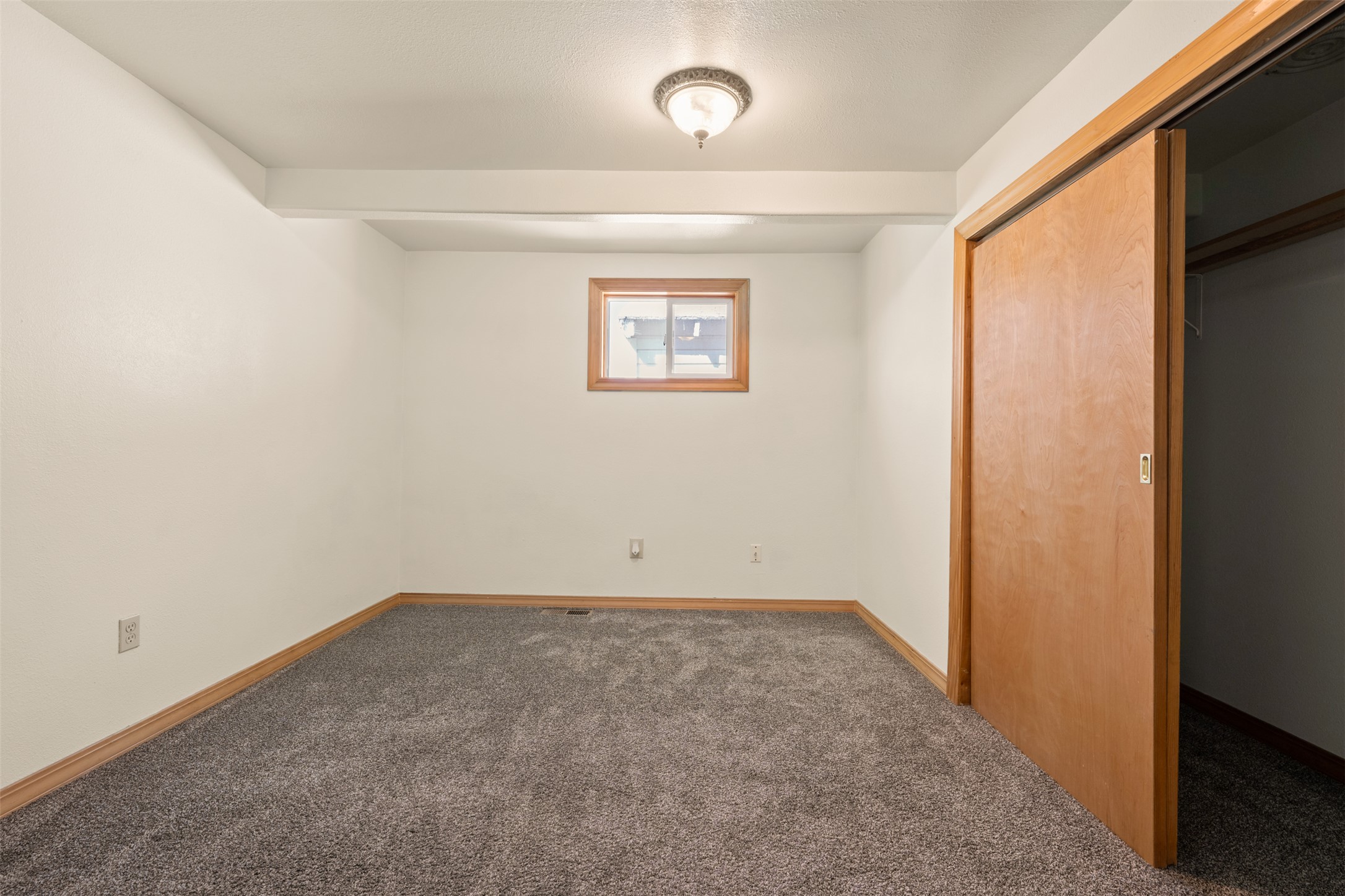 Butte, Montana 59701, United States, 3 Bedrooms Bedrooms, ,2 BathroomsBathrooms,Residential,Pending,205775