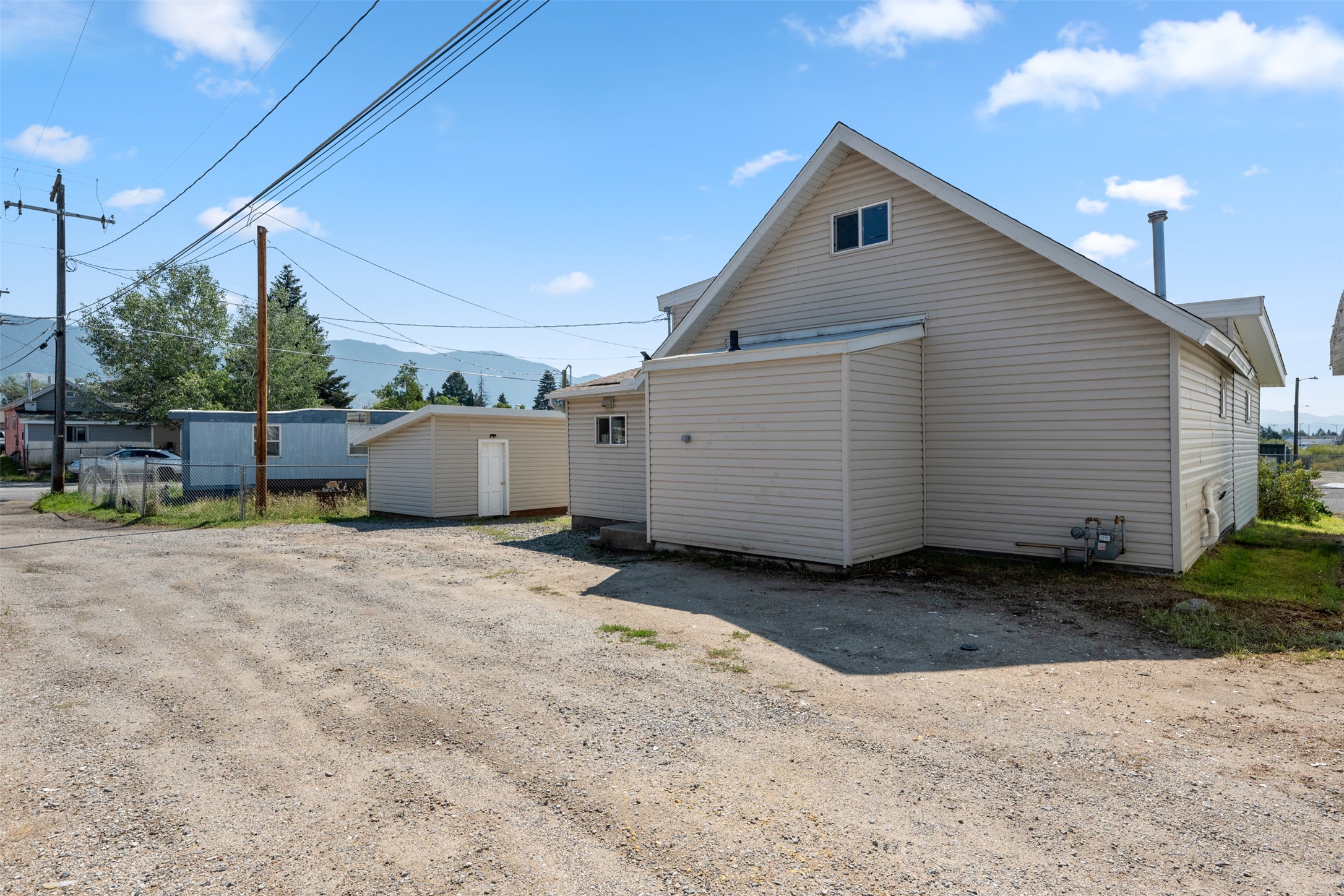 Butte, Montana 59701, United States, 3 Bedrooms Bedrooms, ,2 BathroomsBathrooms,Residential,Pending,205775