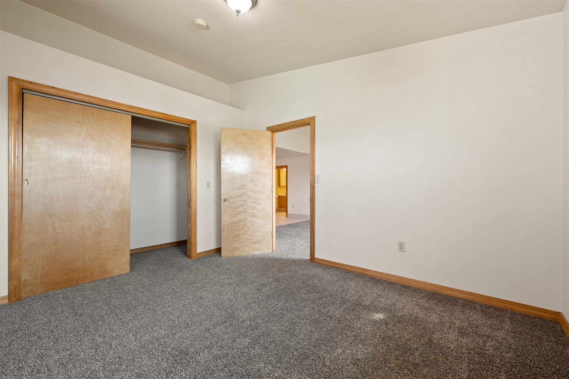 Butte, Montana 59701, United States, 3 Bedrooms Bedrooms, ,2 BathroomsBathrooms,Residential,Pending,205775