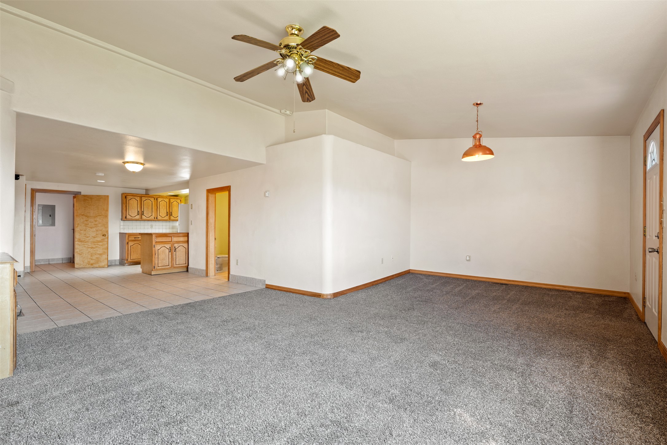 Butte, Montana 59701, United States, 3 Bedrooms Bedrooms, ,2 BathroomsBathrooms,Residential,Pending,205775