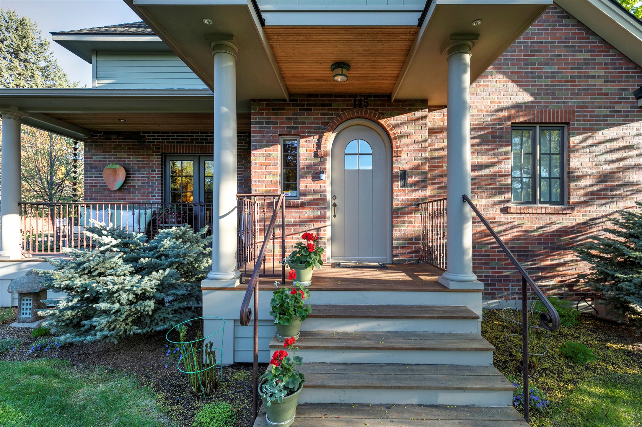 145 E Beckwith Avenue