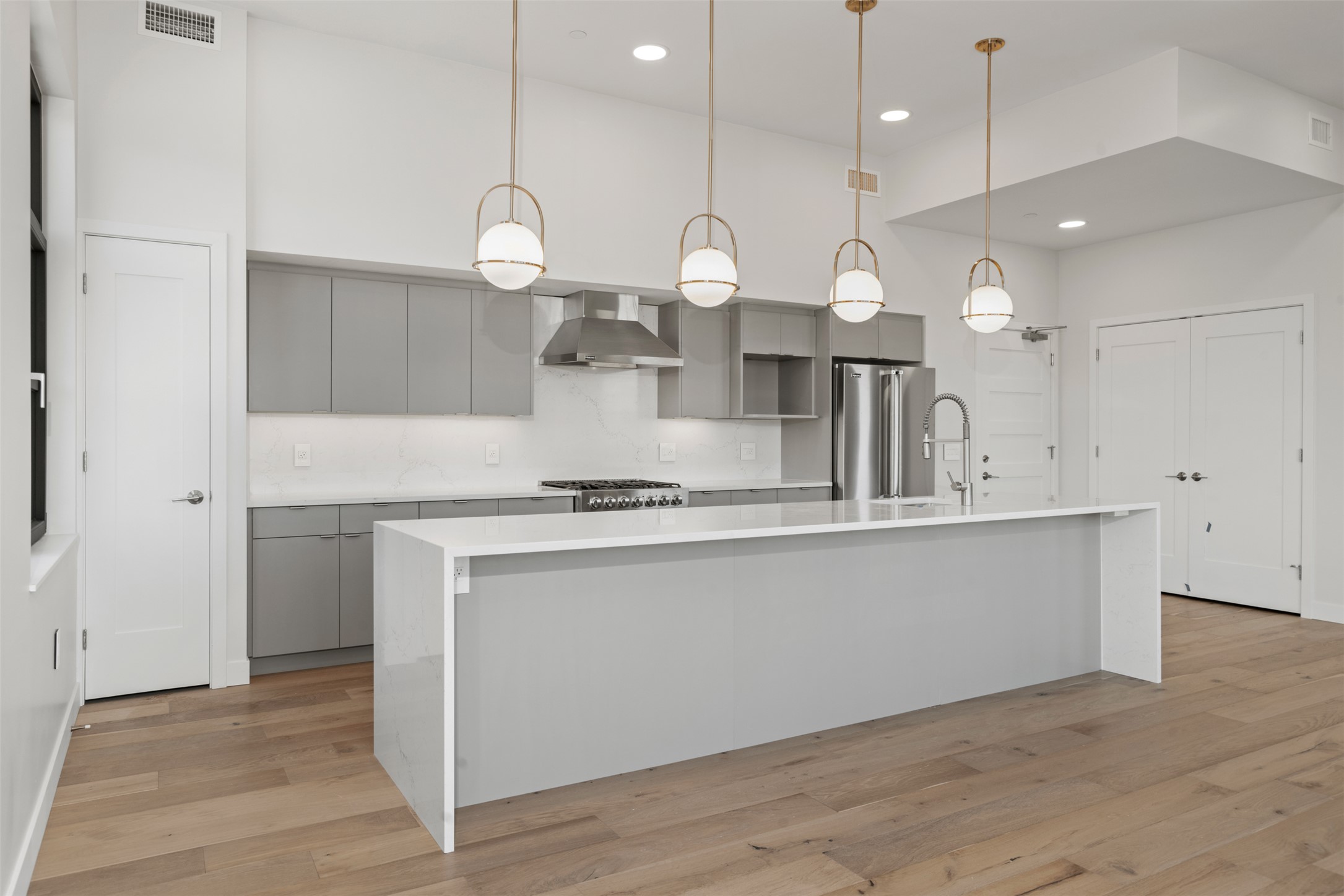 265 S 4th Street E