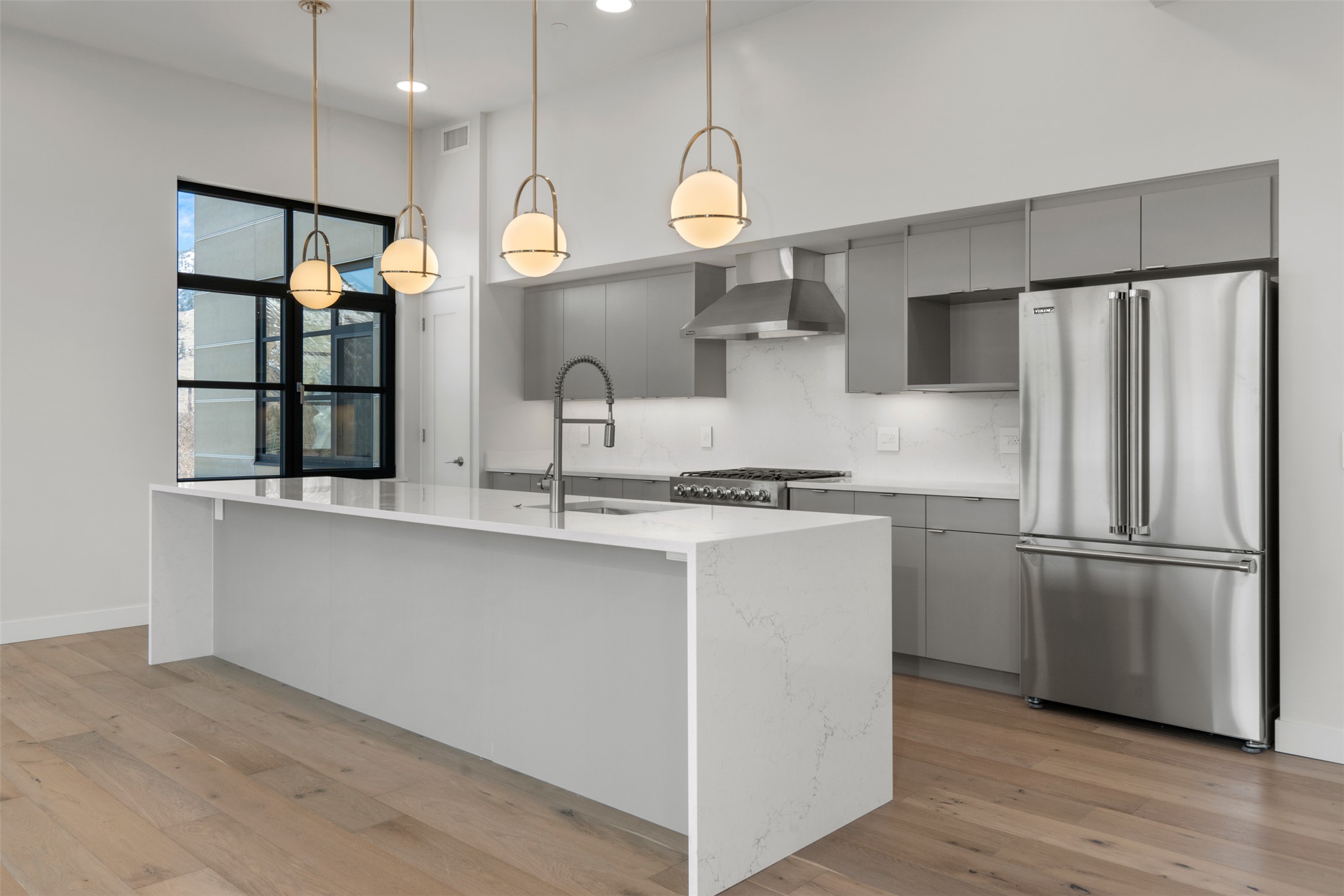 265 S 4th Street E