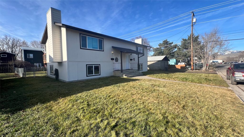 Photo of 1211 Bulwer Street, Missoula, MT 59802 (MLS # 30064268)