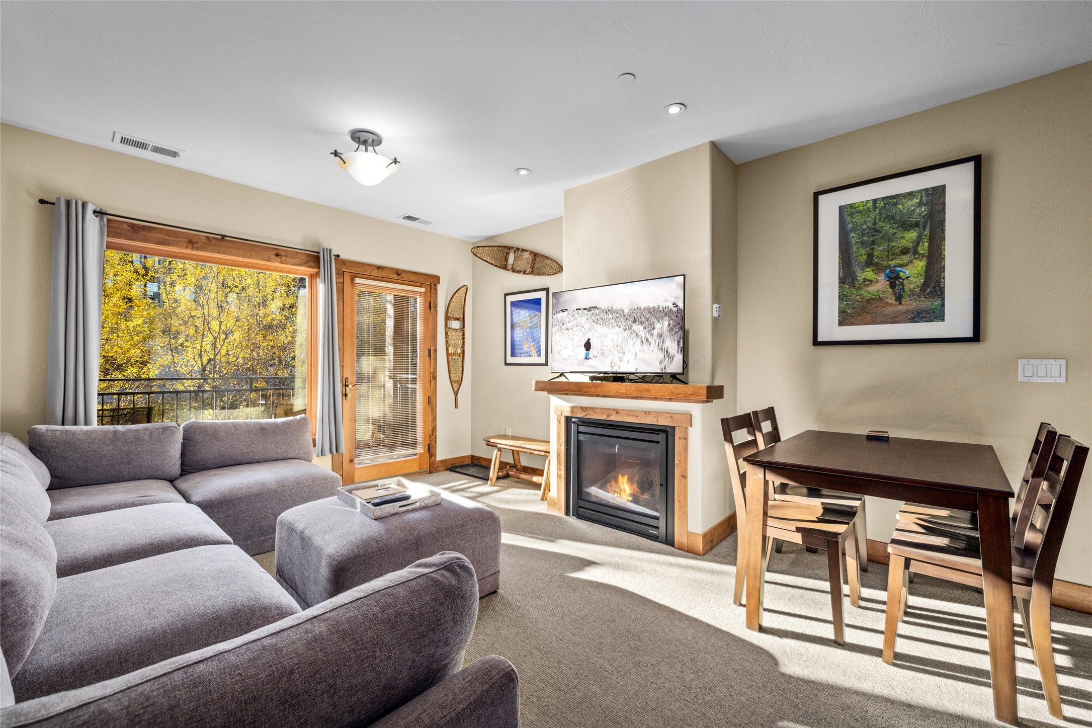 3820 Tamarack Avenue 220
