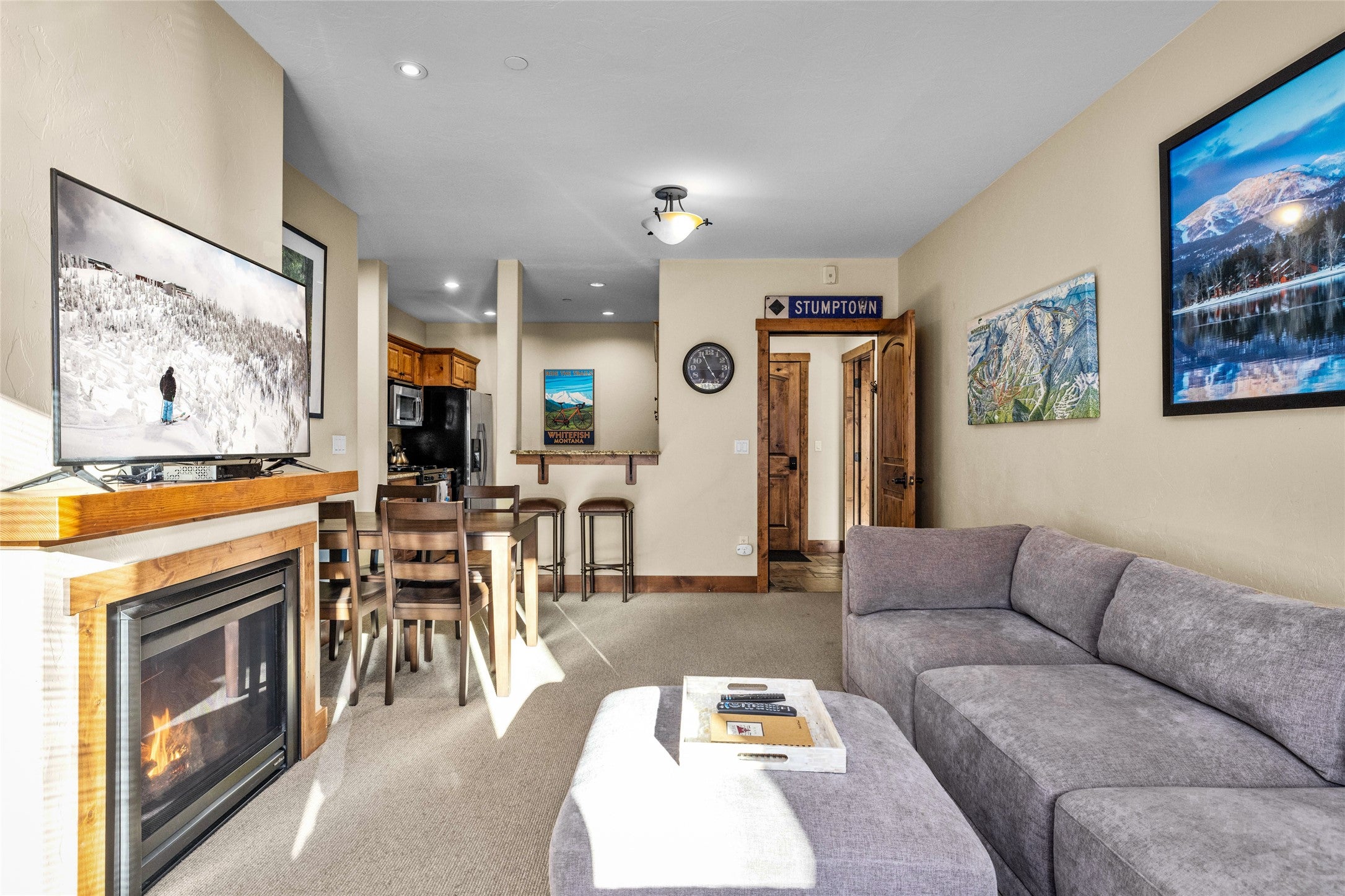 3820 Tamarack Avenue 220