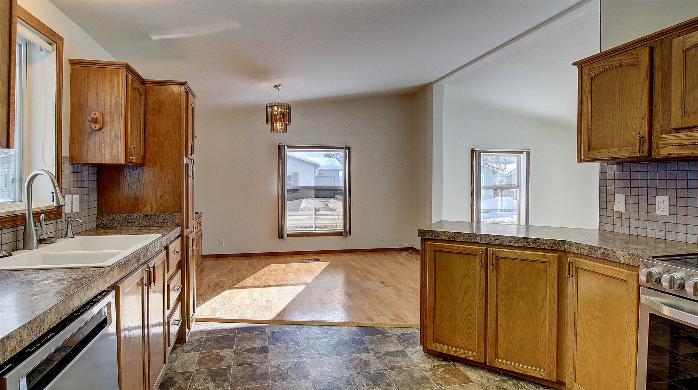 Missoula, Montana 59801, United States, 2 Bedrooms Bedrooms, ,2 BathroomsBathrooms,Residential,Active,550