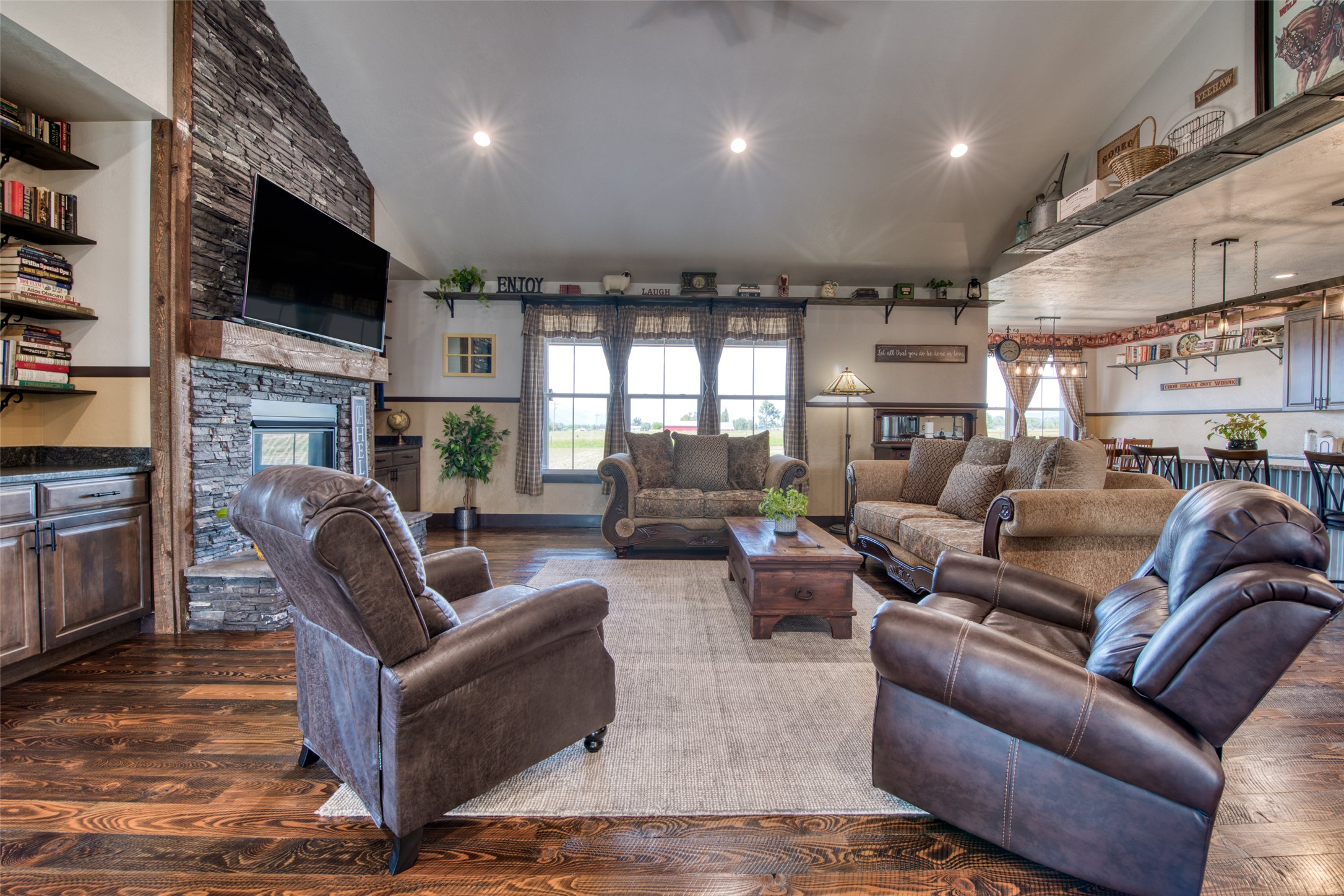 Corvallis, Montana 59828, United States, 3 Bedrooms Bedrooms, ,2 BathroomsBathrooms,Residential,Active,151074