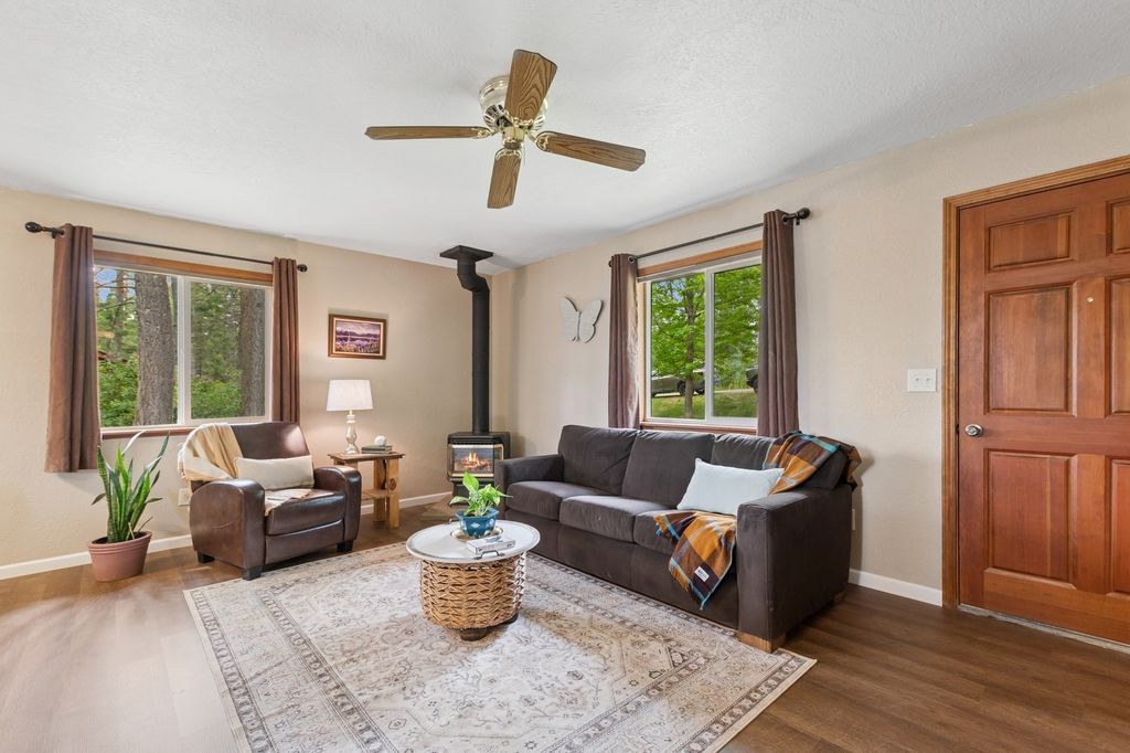 Photo of 257 Fawn Trail, Whitefish, MT 59937 (MLS # 30065298)