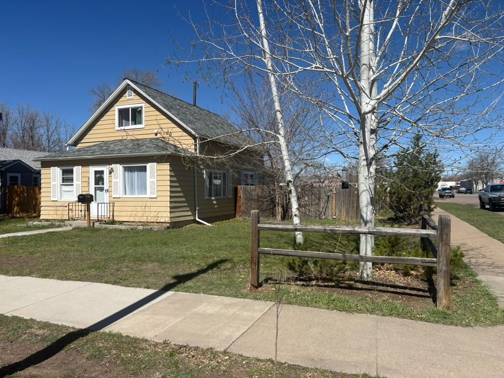 Photo of 701 1st Avenue SW, Great Falls, MT 59404 (MLS # 30067737)