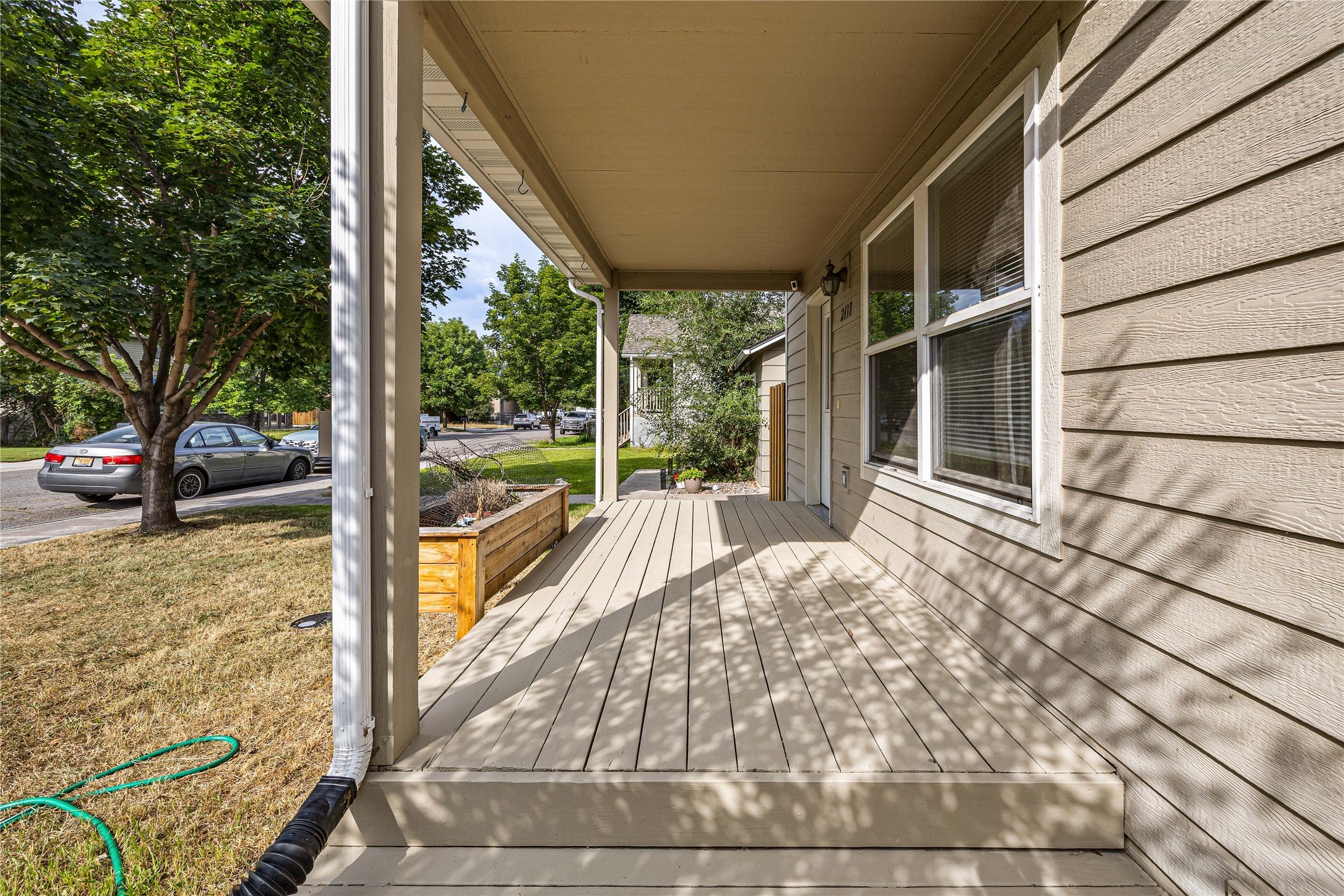 2418 & 2420 Ernest Avenue