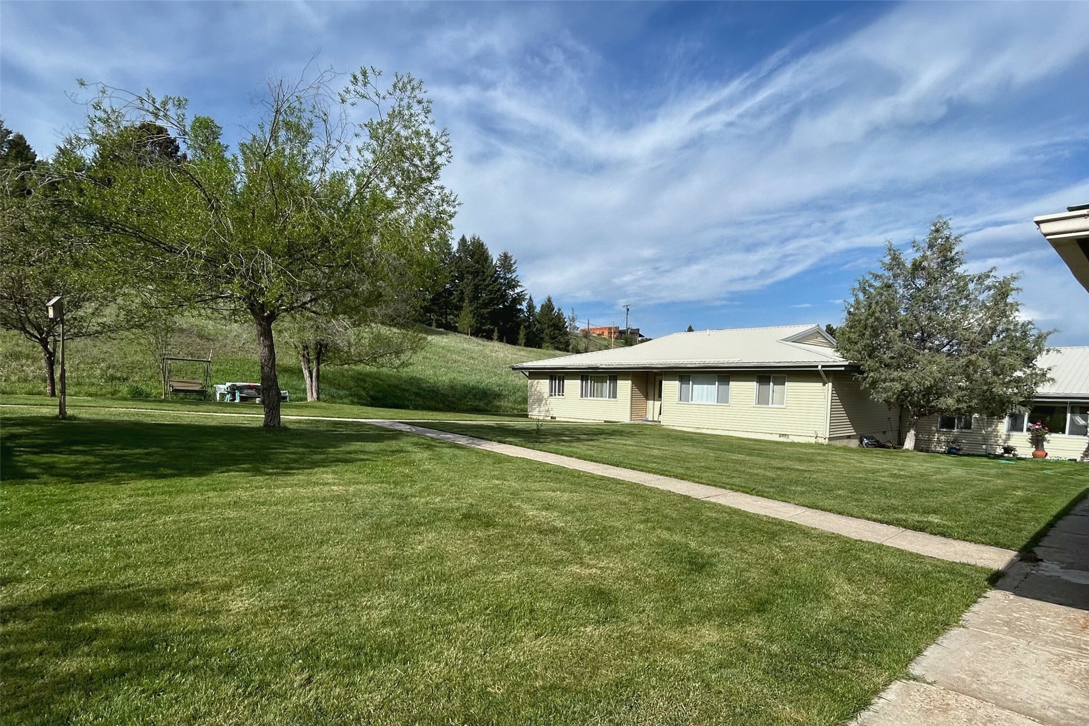 312 E Broadway Road