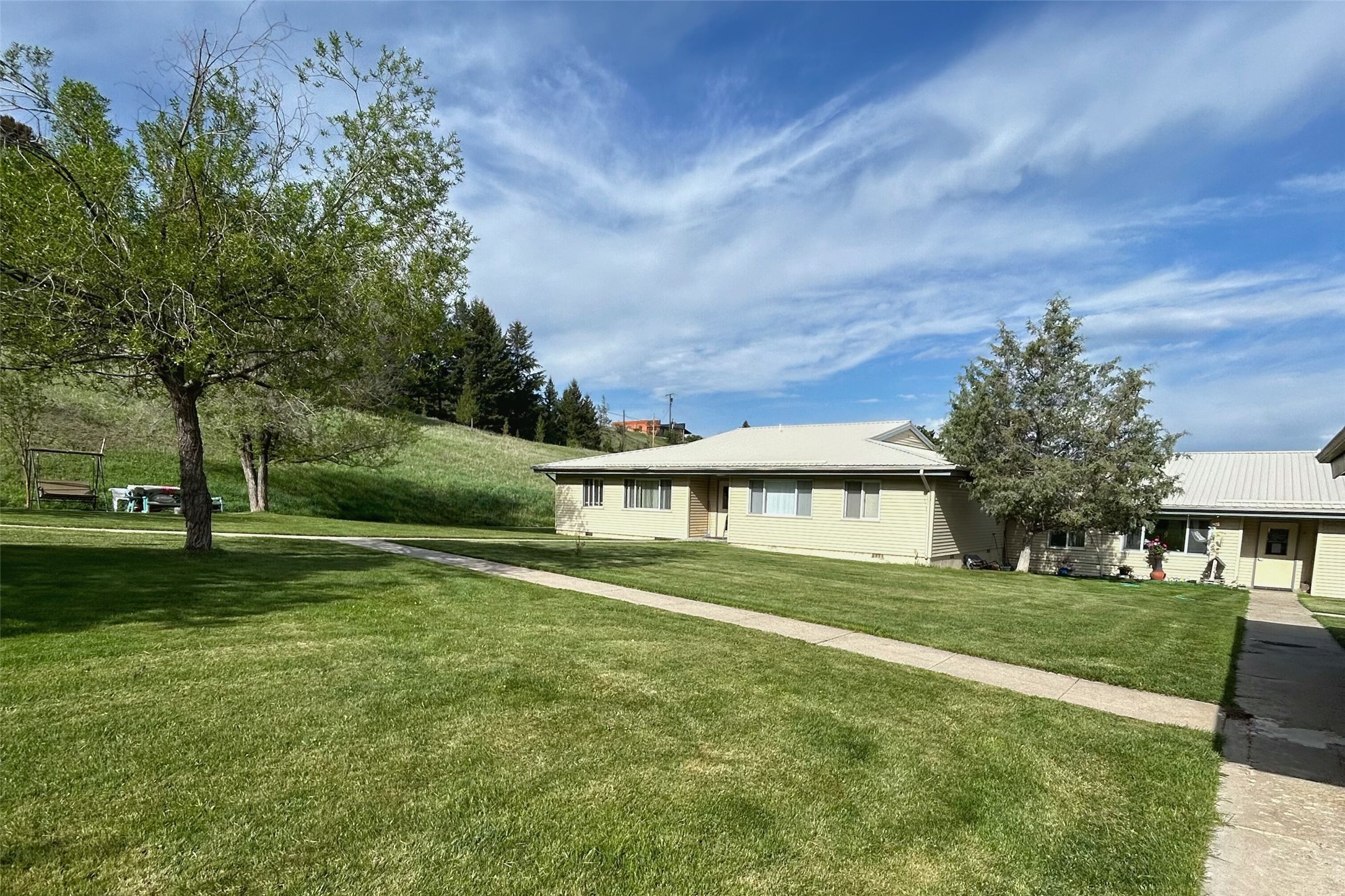 312 E Broadway Road