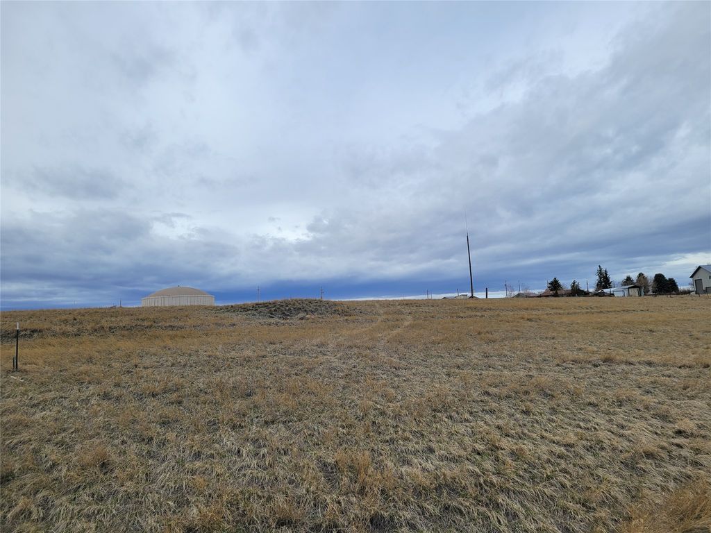 Photo of NHN 10th Street, Shelby, MT 59474 (MLS # 30068139)