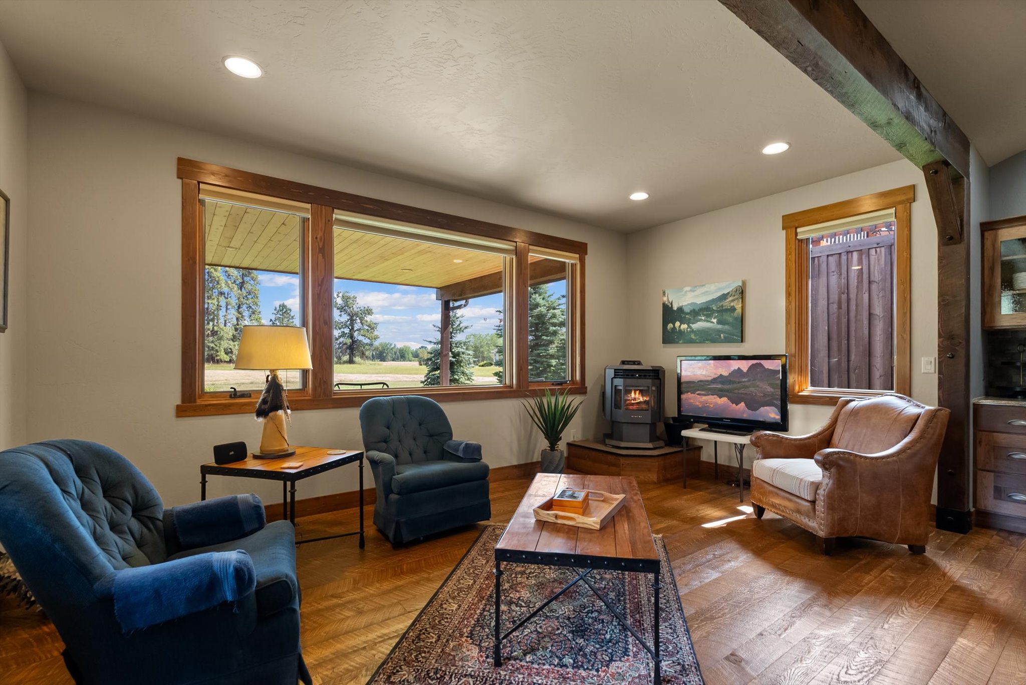 Kalispell, Montana, 59901, United States, 3 Bedrooms Bedrooms, ,3 BathroomsBathrooms,Residential,Active,2022311