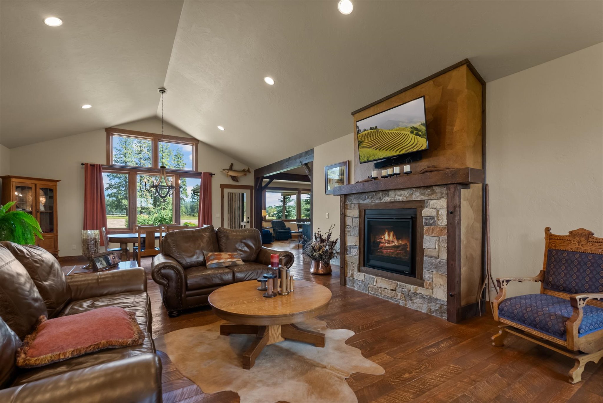 Kalispell, Montana, 59901, United States, 3 Bedrooms Bedrooms, ,3 BathroomsBathrooms,Residential,Active,2022311
