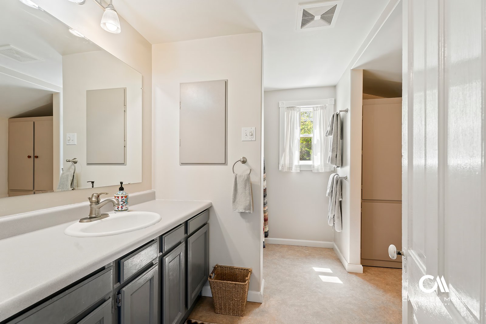 Helena, Montana 59601, United States, 4 Bedrooms Bedrooms, ,2 BathroomsBathrooms,Residential,Active,126548