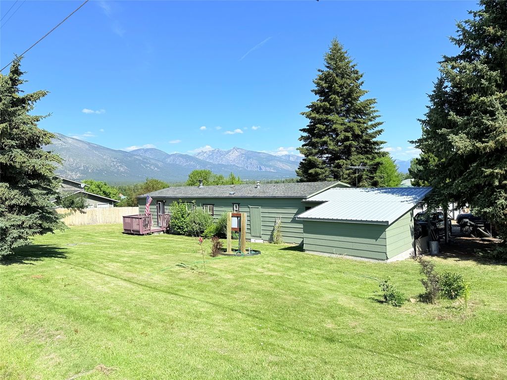 Photo of 825 Grantsdale Road, Hamilton, MT 59840 (MLS # 30053866)