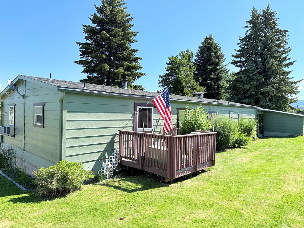 Photo of 825 Grantsdale Road, Hamilton, MT 59840 (MLS # 30053866)